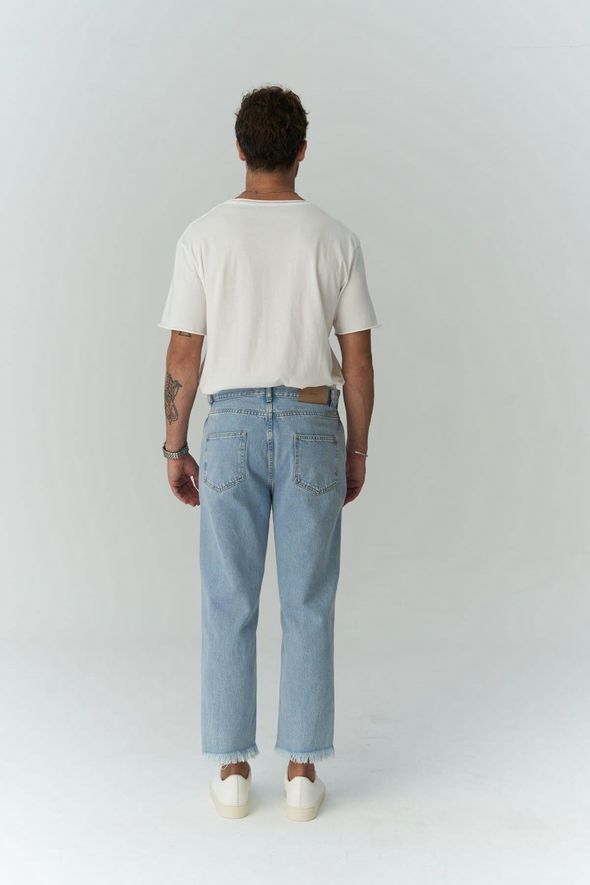 Fergusan Men's Blue Jeans with Belt Detail