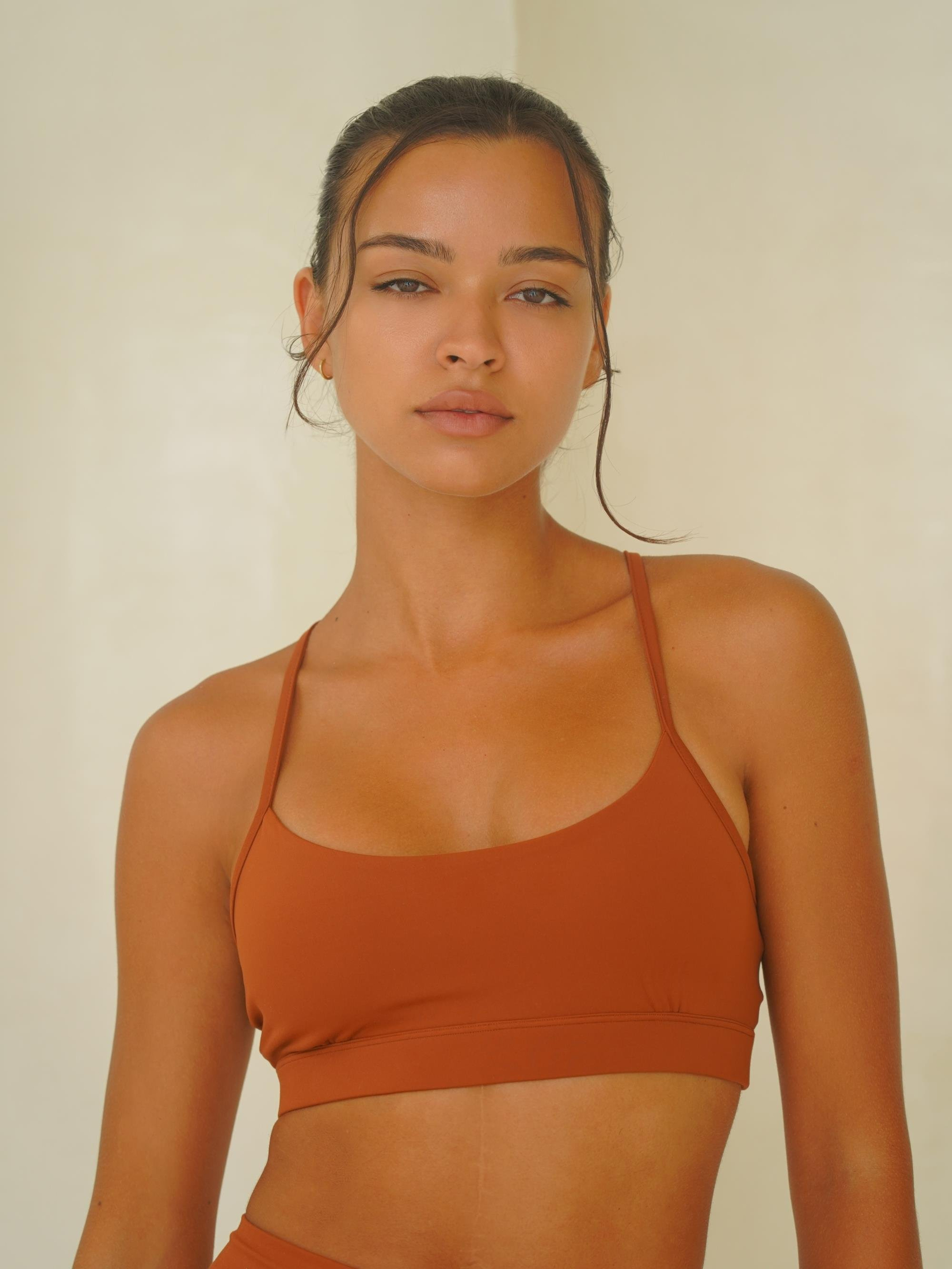 Fold Kaplı Spor Tarçın Crop