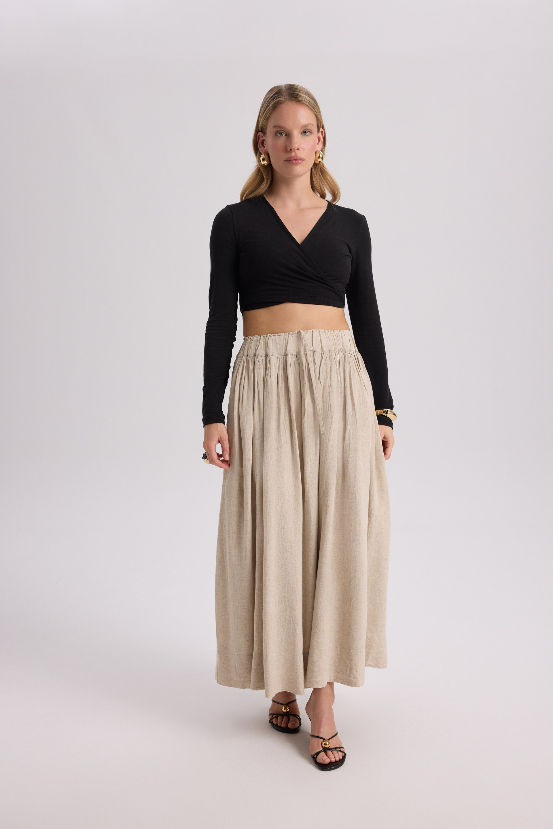 Gabbiano Lace-Up Pleated Beige Linen Skirt