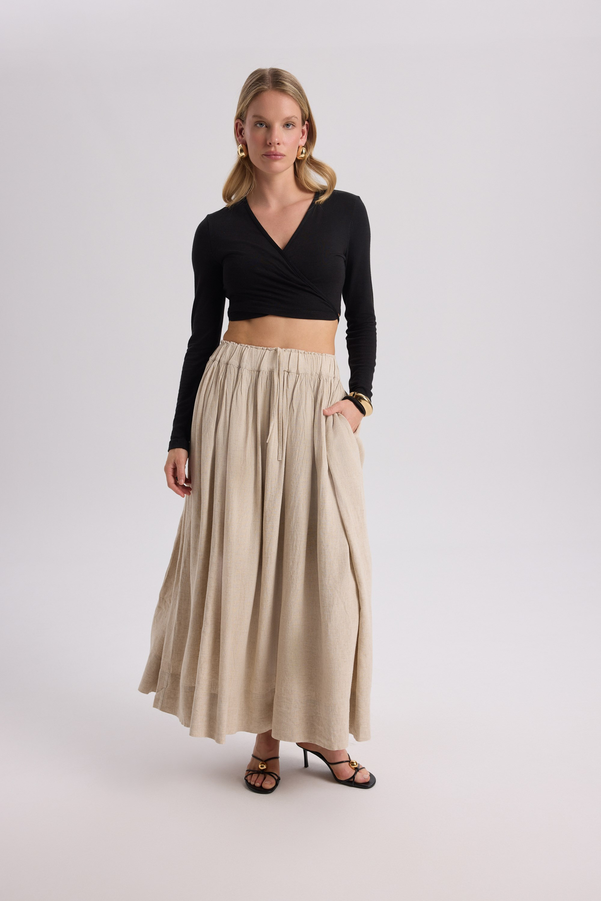 Gabbiano Lace-Up Pleated Beige Linen Skirt