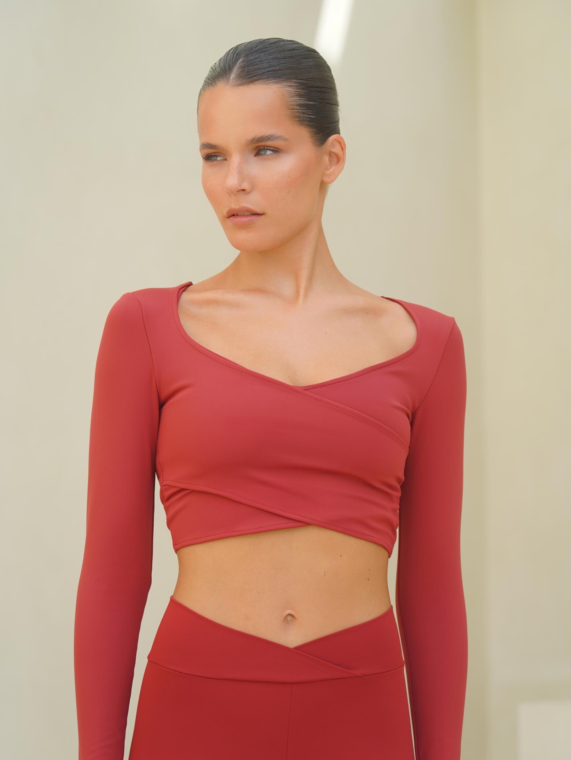 Gaia Uzun Kollu Çapraz Detay Bordo Crop