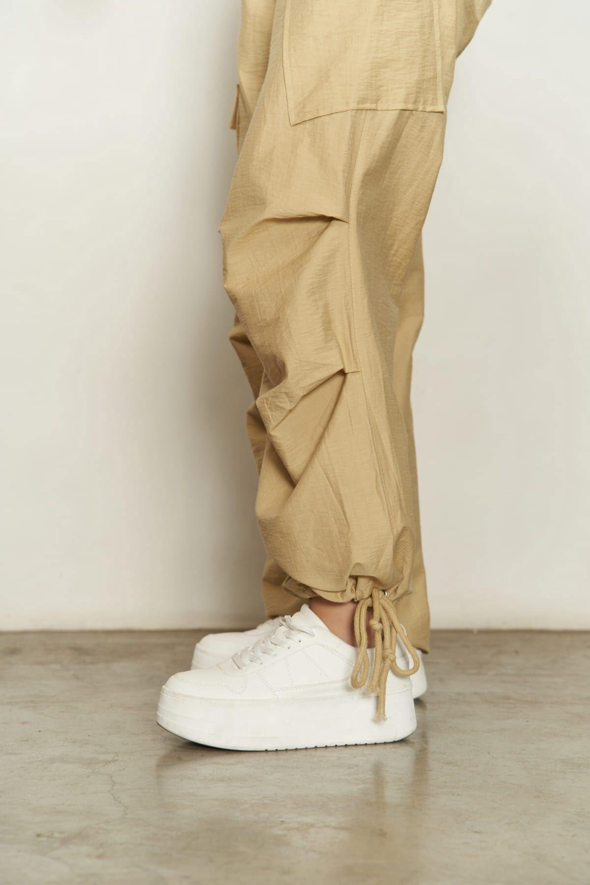 Galvin Boxer Detailed Slim Fit Beige Parachute Pants