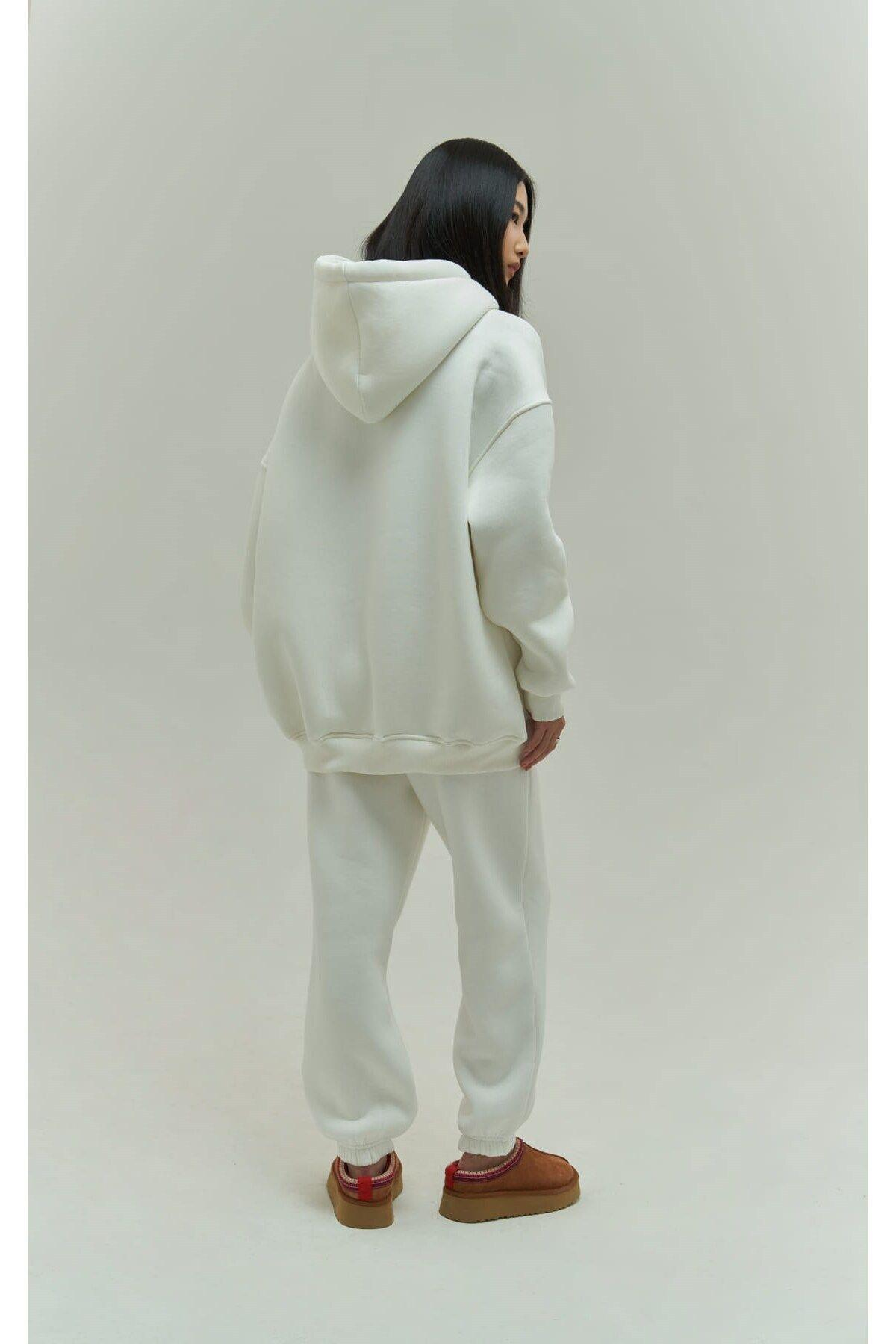 Mai Collection Gambol White Oversize Tracksuit