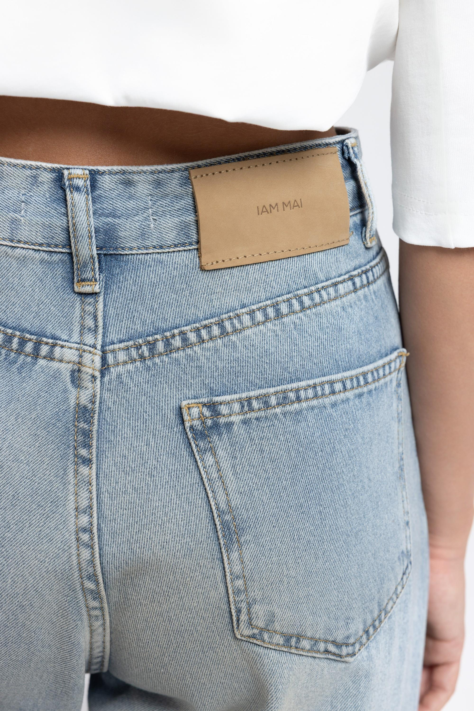 Gemma Yırtık Detay Mavi Jean Pantolon