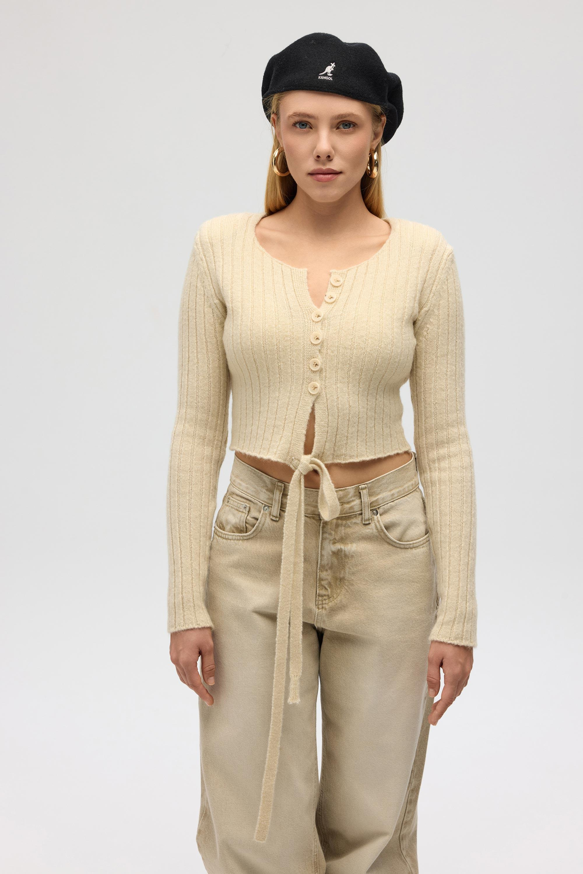 Isador Vatkalı Bej Crop Triko Hırka