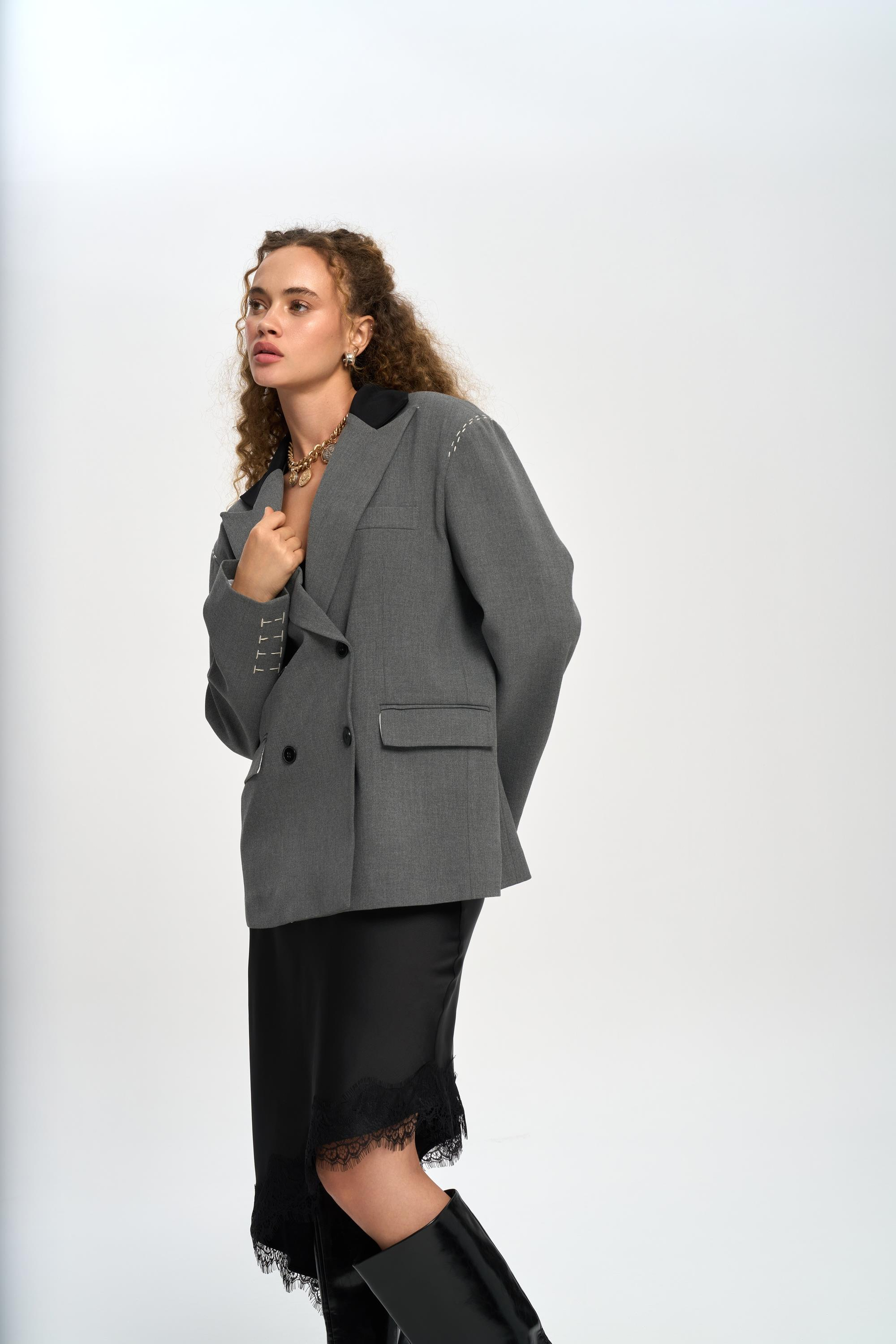 Iva Embroidery Detailed Charcoal Blazer