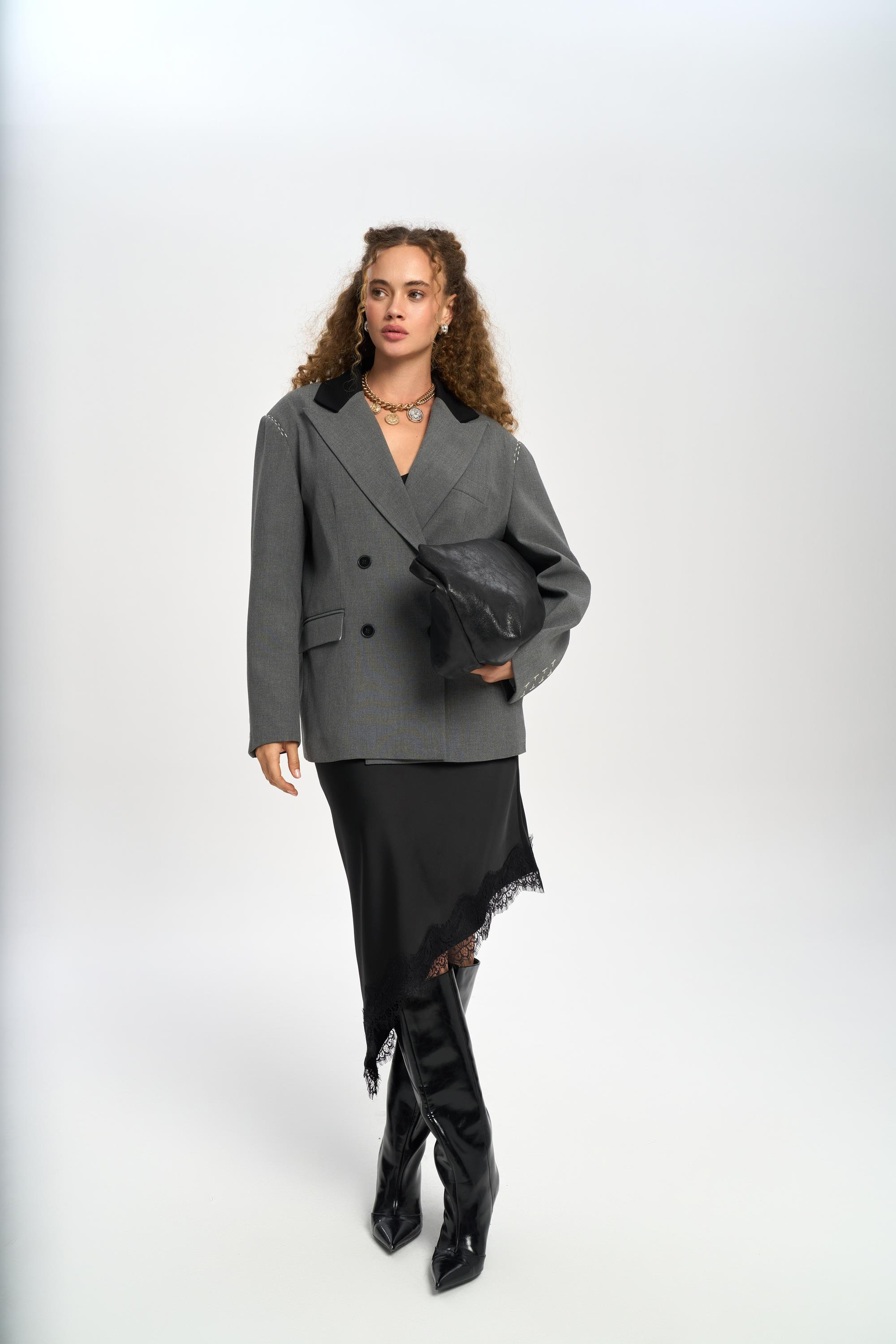 Iva Embroidery Detailed Charcoal Blazer