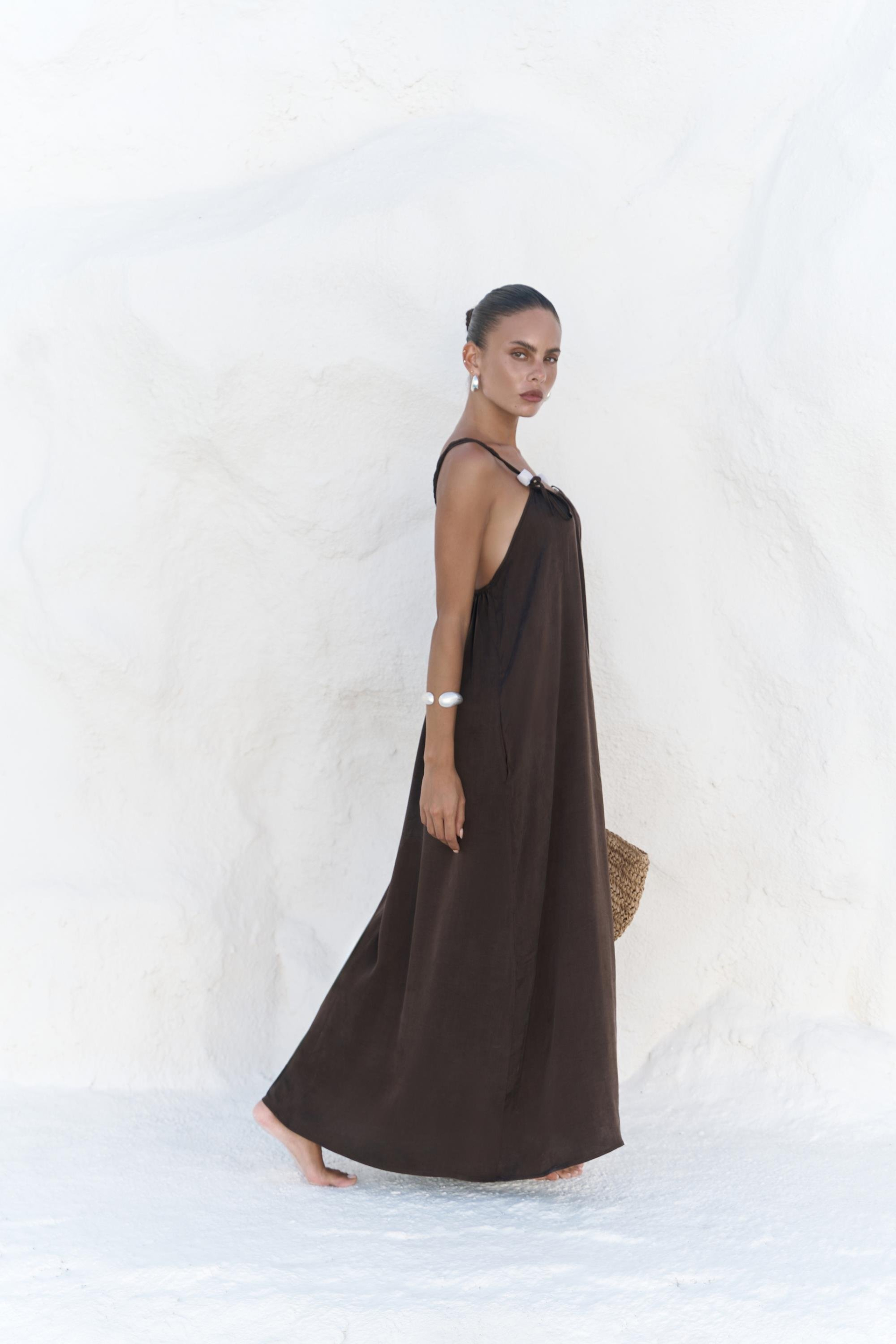 Kasteli Boncuk Detay Kahve Elbise