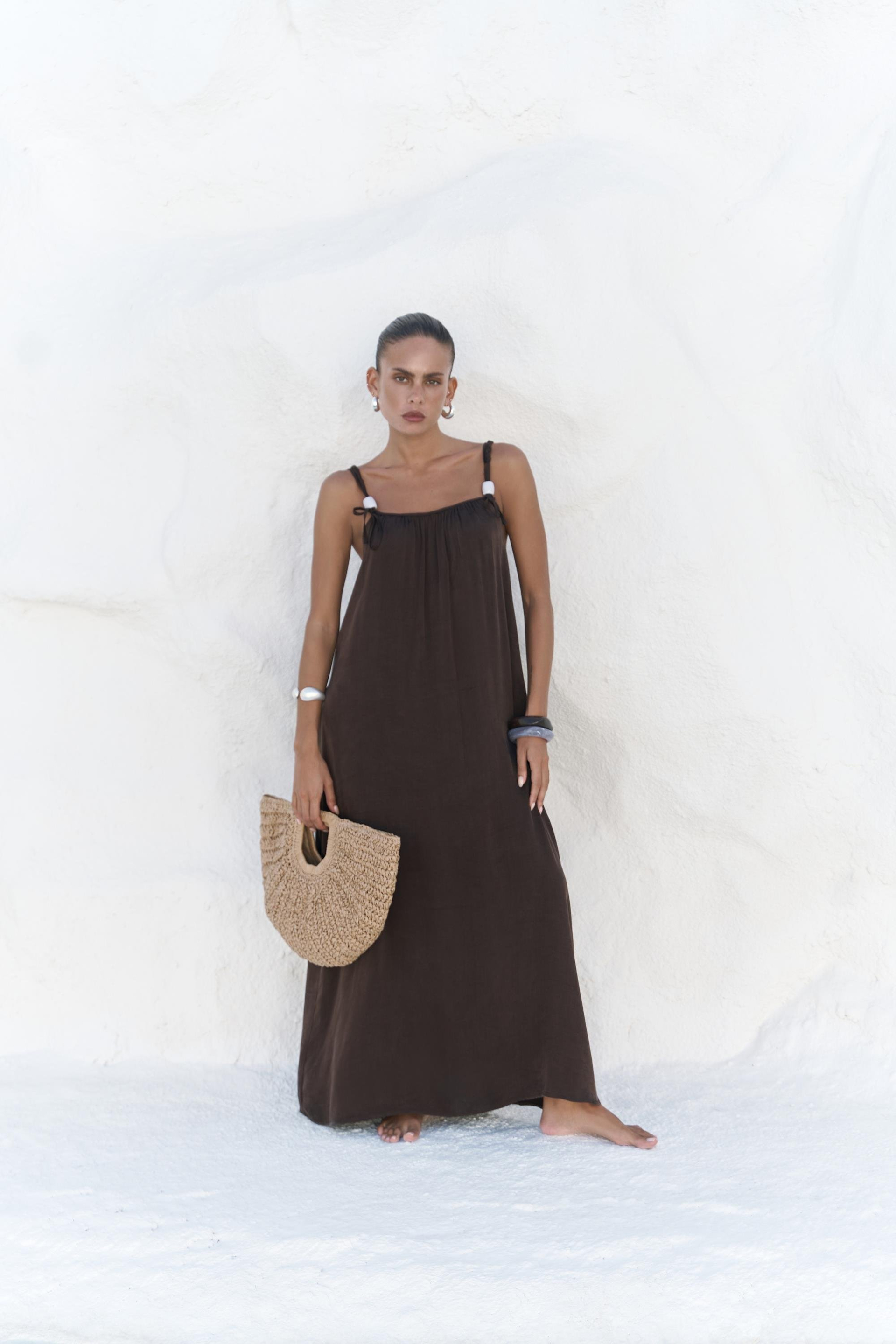 Kasteli Boncuk Detay Kahve Elbise