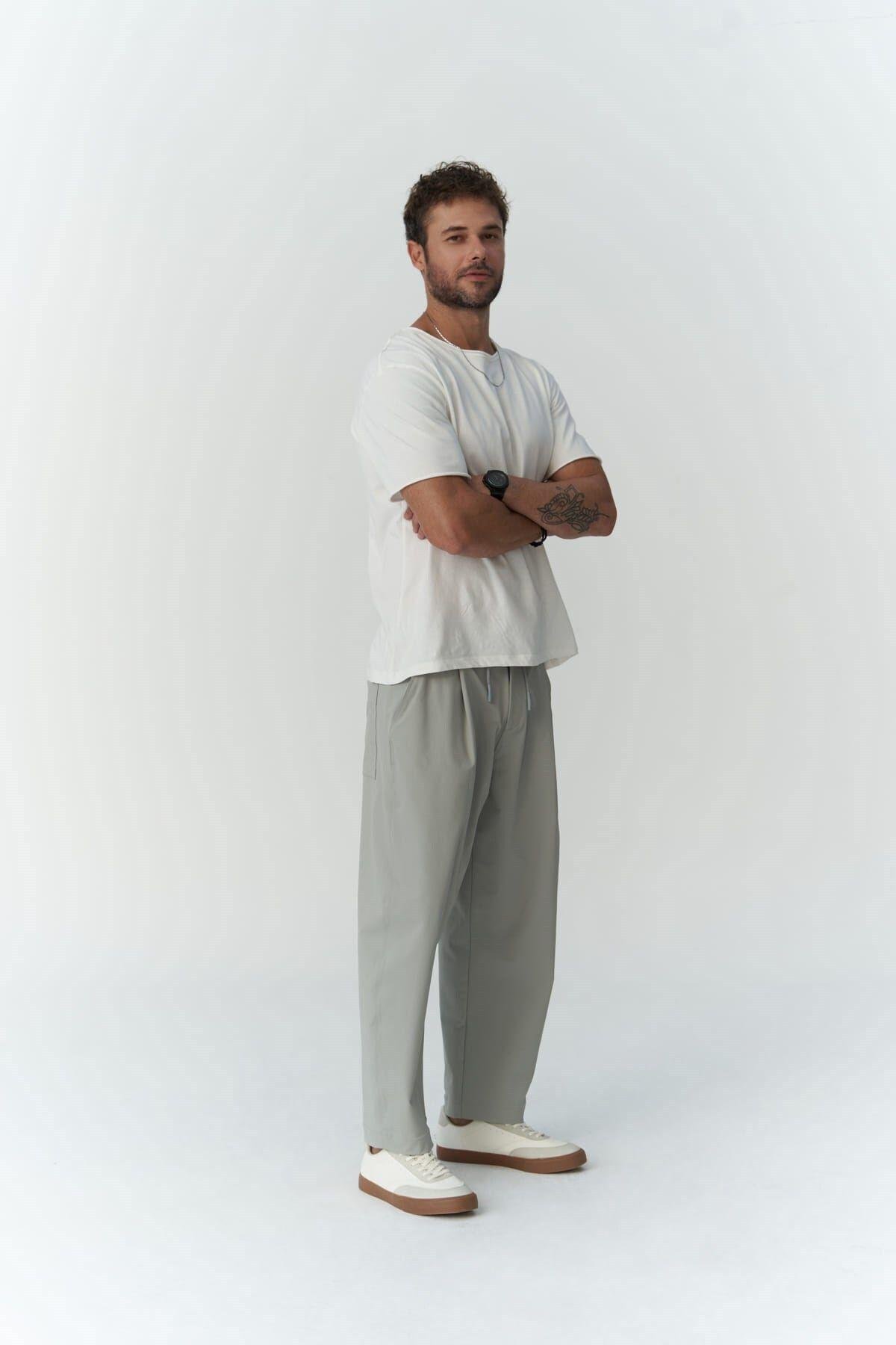 Kenway Men's Gray Trousers