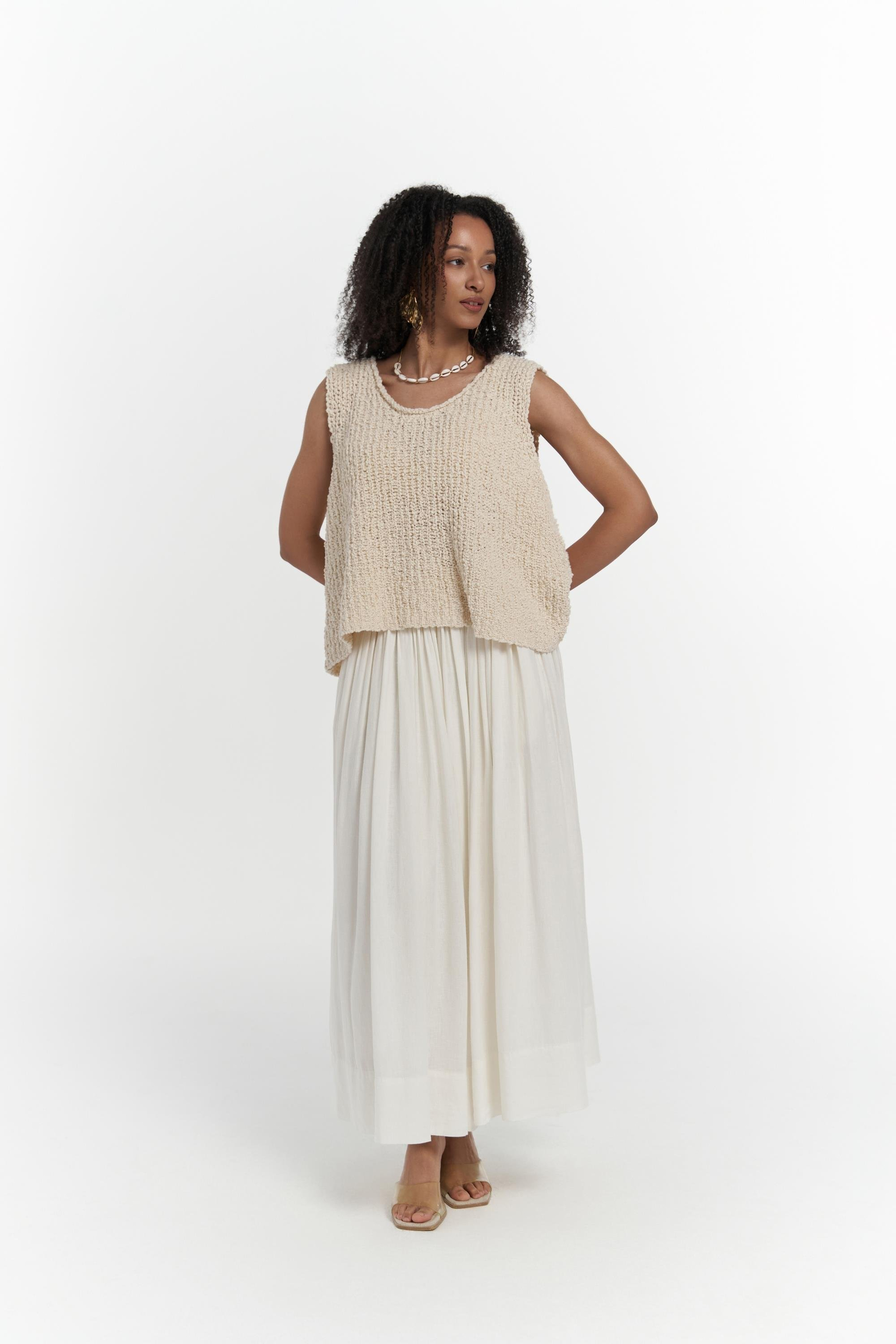 Knitle Rahat Kalıp Triko Bej Crop