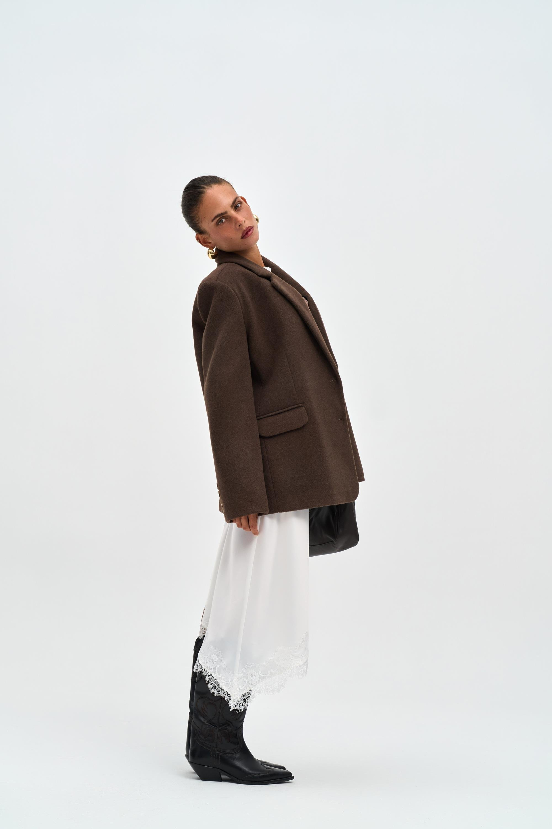 Lina Dantel Detay Beyaz Saten Etek