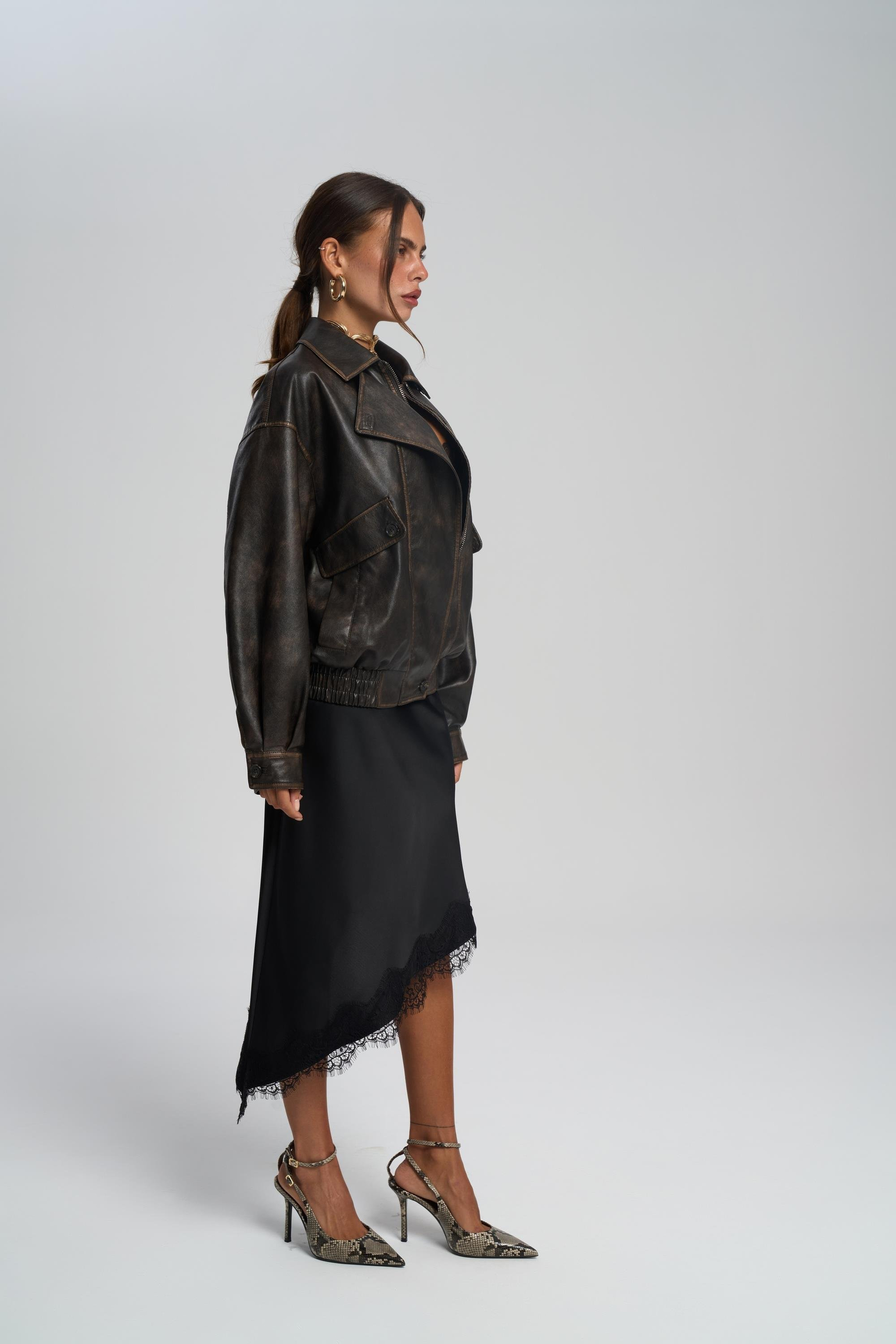 Lina Dantel Detay Siyah Saten Etek