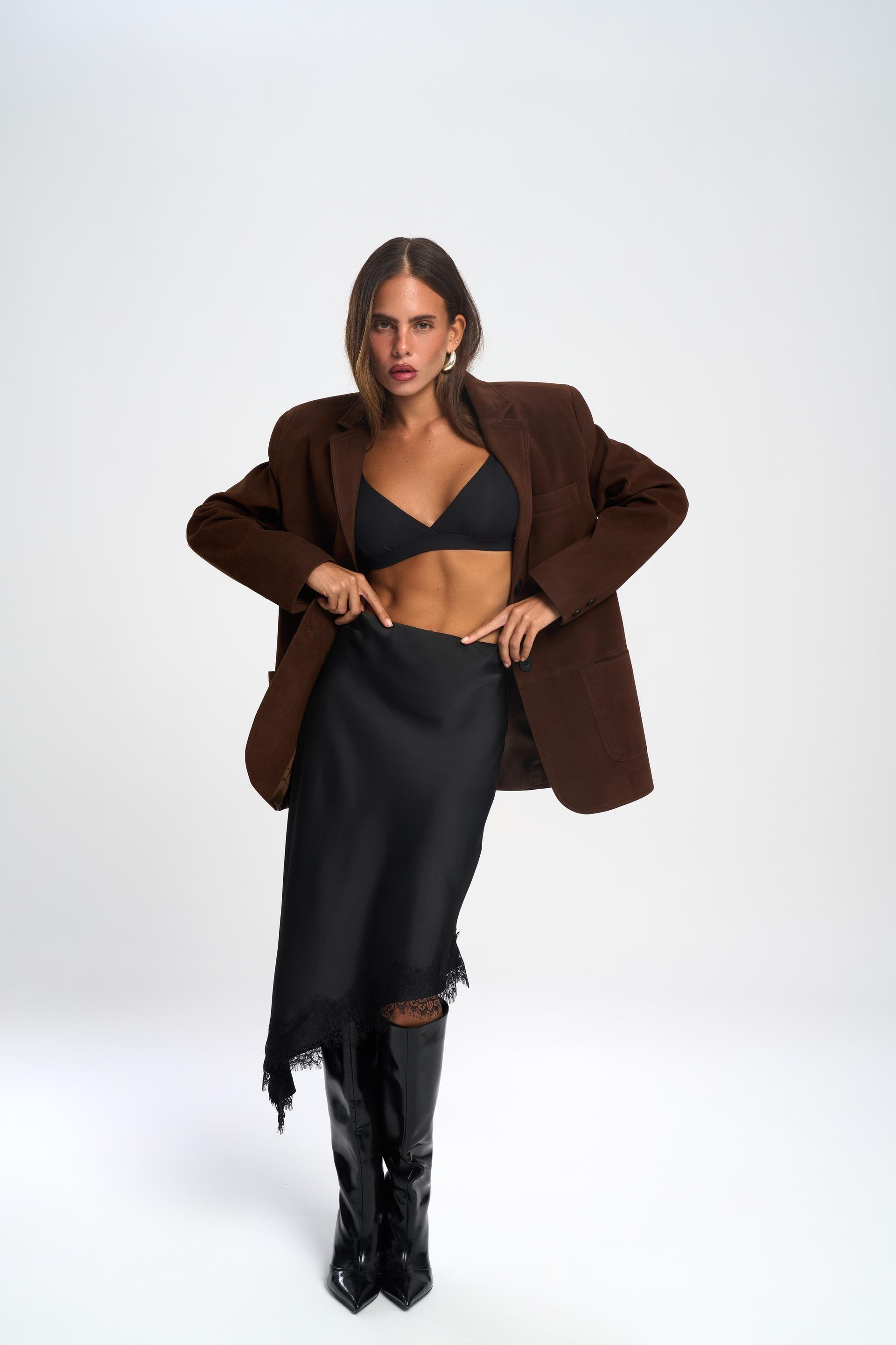 Lina Dantel Detay Siyah Saten Etek