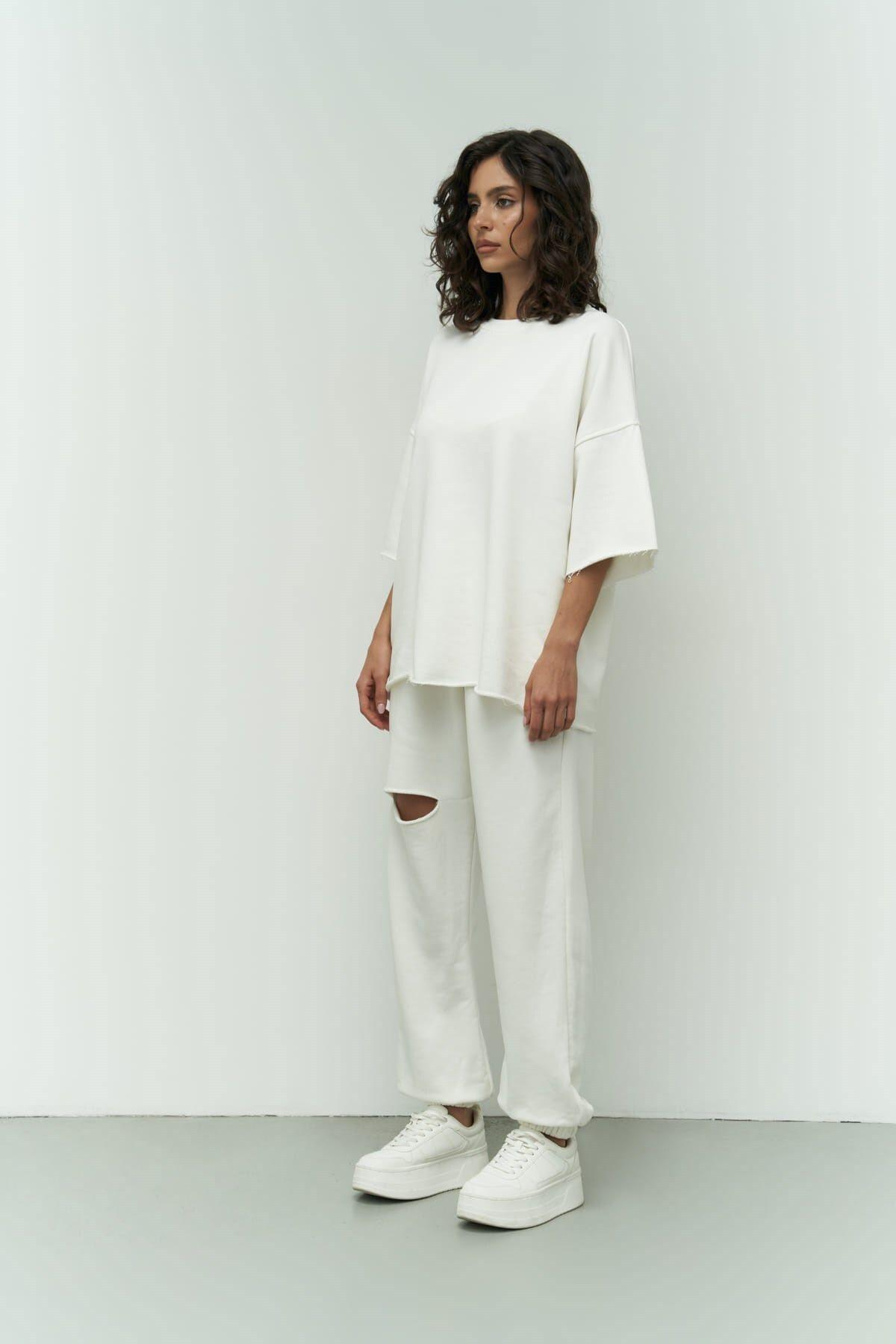 MCLLCTN White Oversize T-Shirt Ripped Tracksuit