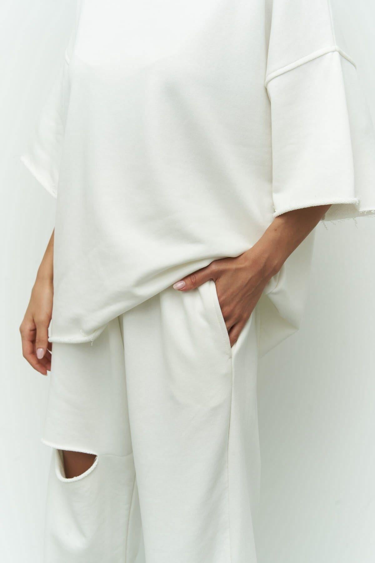 MCLLCTN White Oversize T-Shirt Ripped Tracksuit