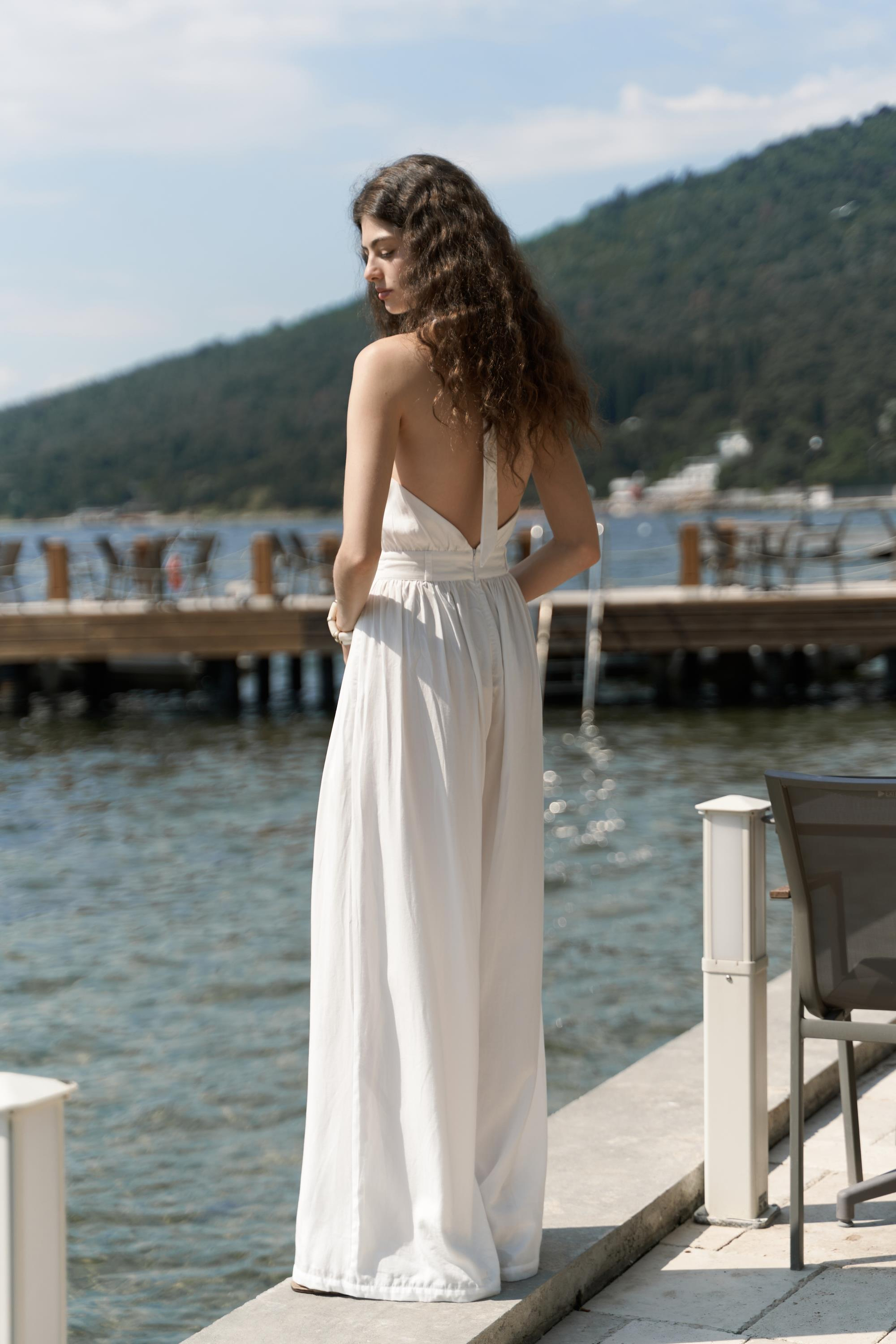 Lios Pencere Detay Ekru Uzun Tulum