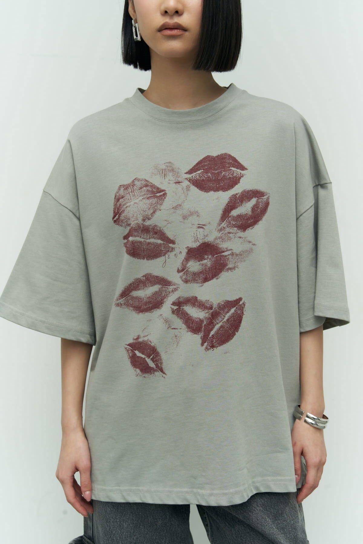 Lips Gray Oversize T-Shirt