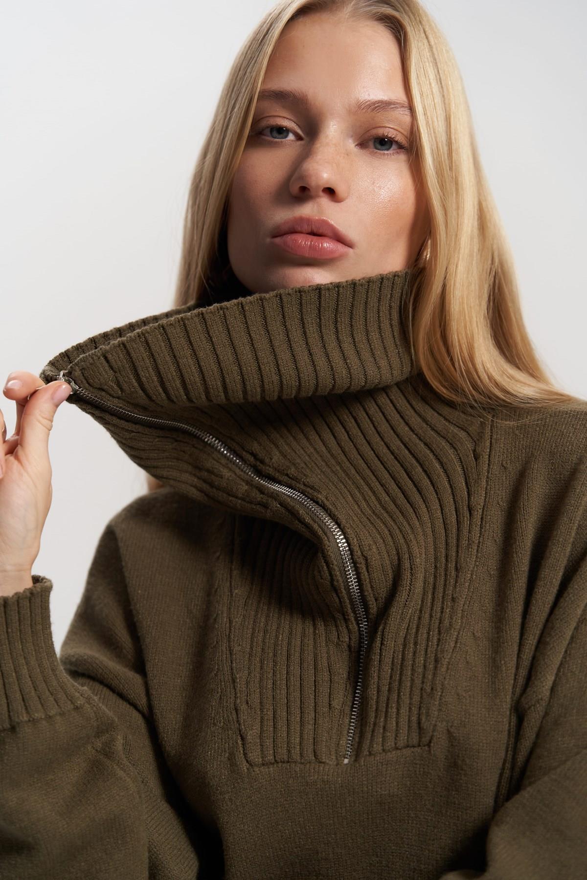 Lorna Fermuarlı Haki Triko Kazak