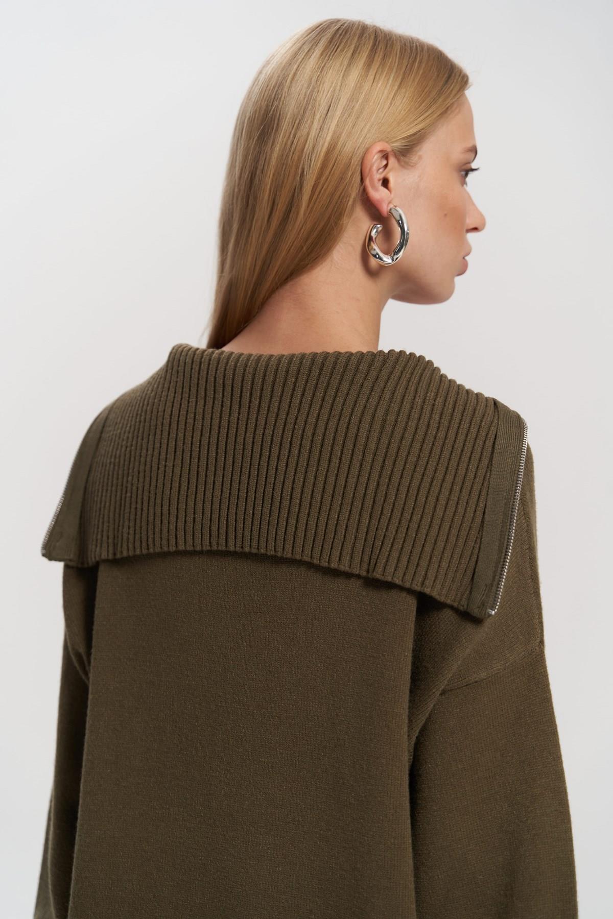Lorna Fermuarlı Haki Triko Kazak