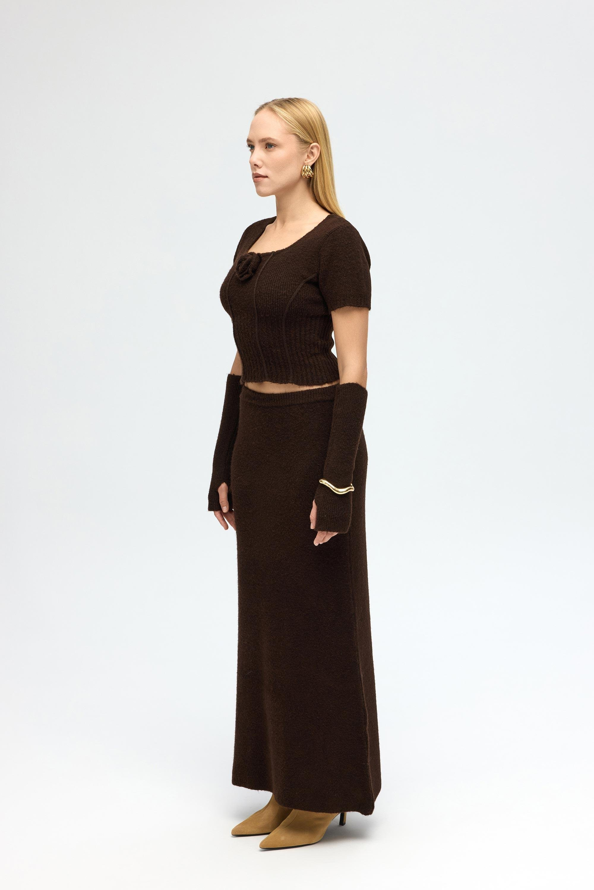 Lumi Gül Detay Kahve Crop Etek Triko Takım