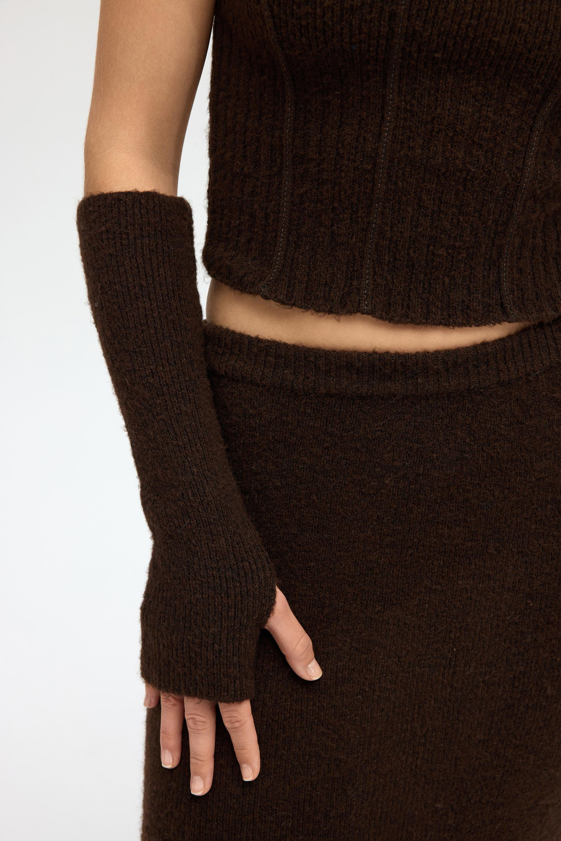 Lumi Gül Detay Kahve Crop Etek Triko Takım