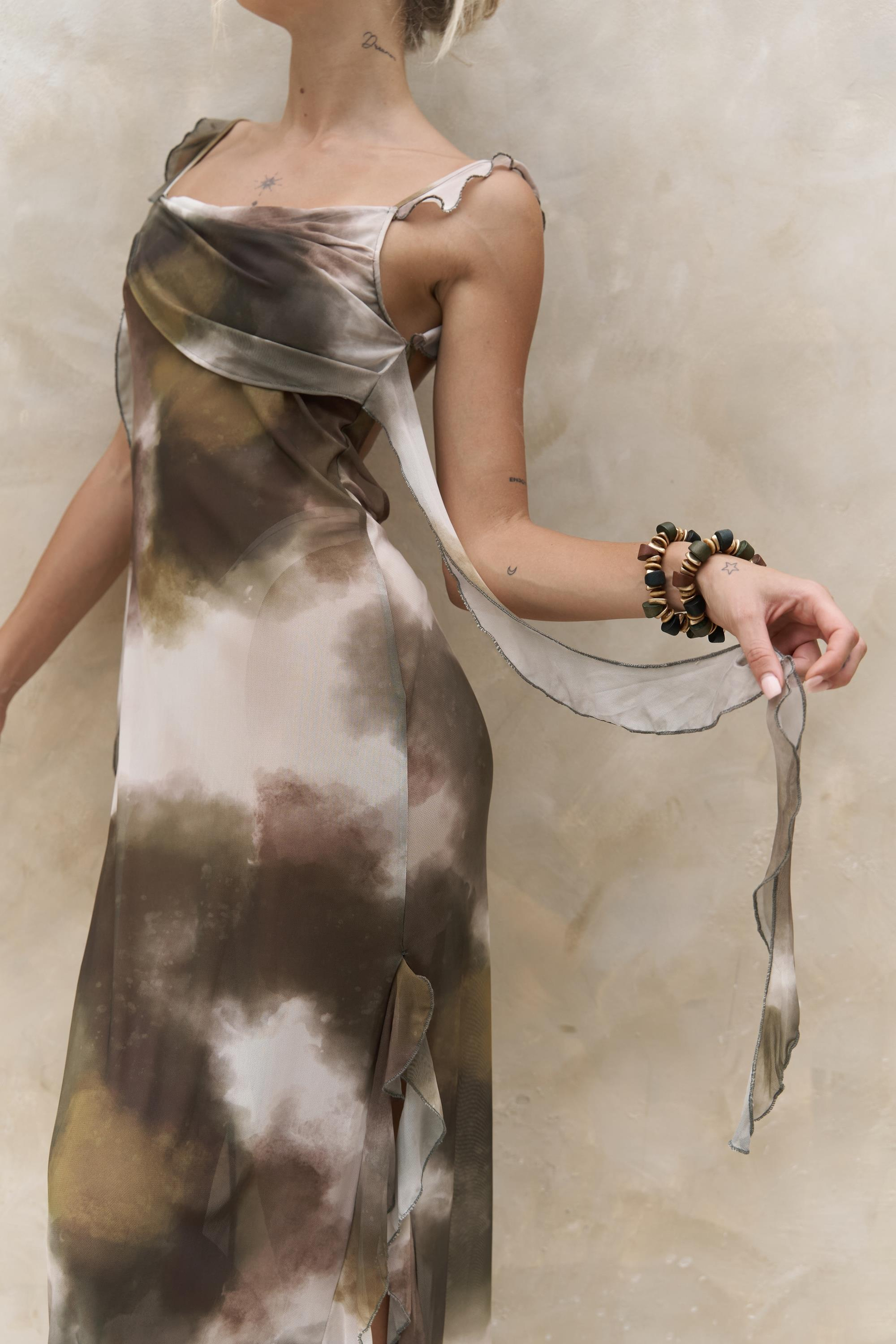 Magi Fırfır Detay Yeşil Uzun Elbise