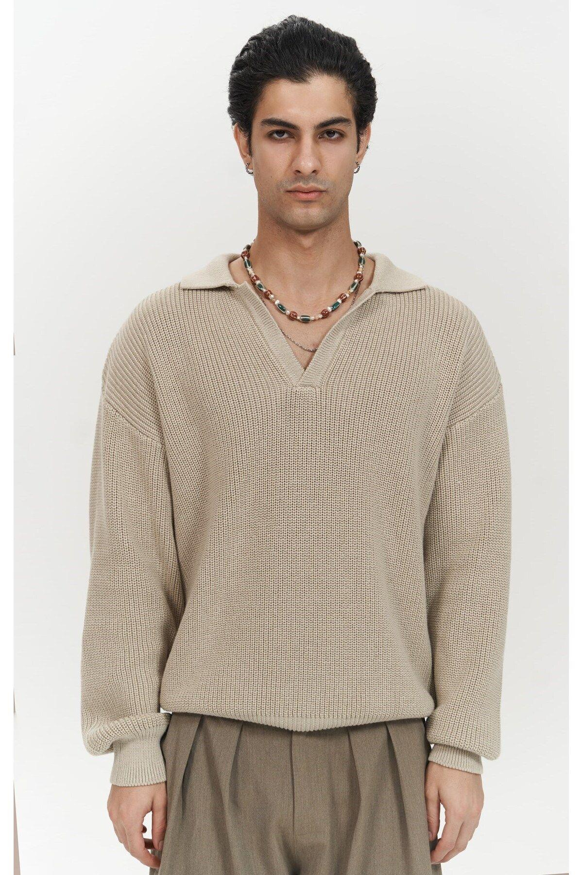 Magnus Men's Polo Neck Beige Knit Sweater