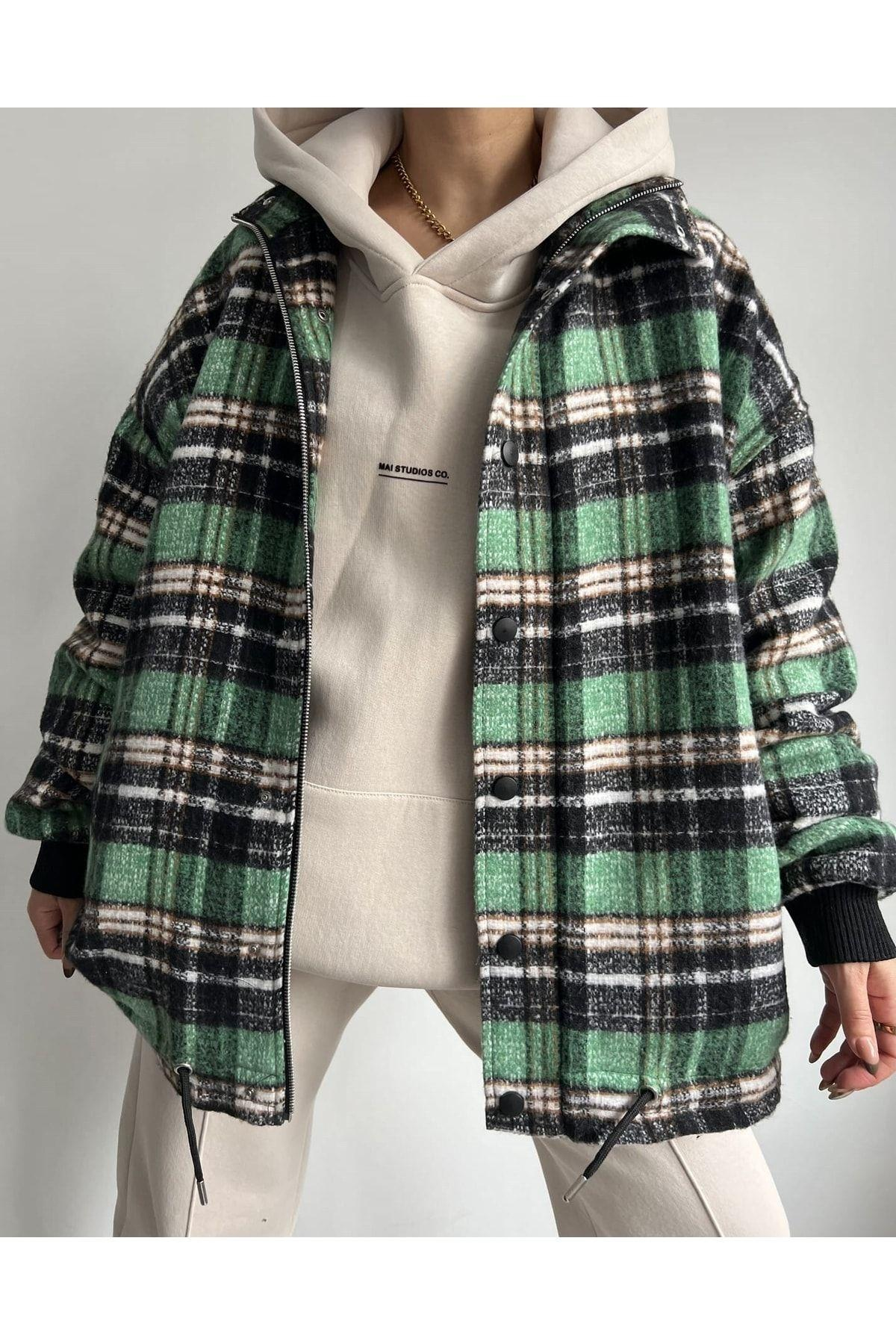 Mai Snoopy Benetton Flannel Zrope-Up Jacket