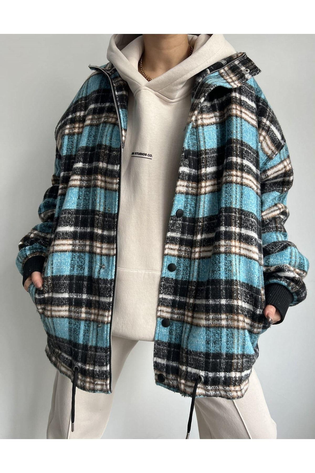 Mai Snoopy Turquoise Flannel Zrope-Up Jacket