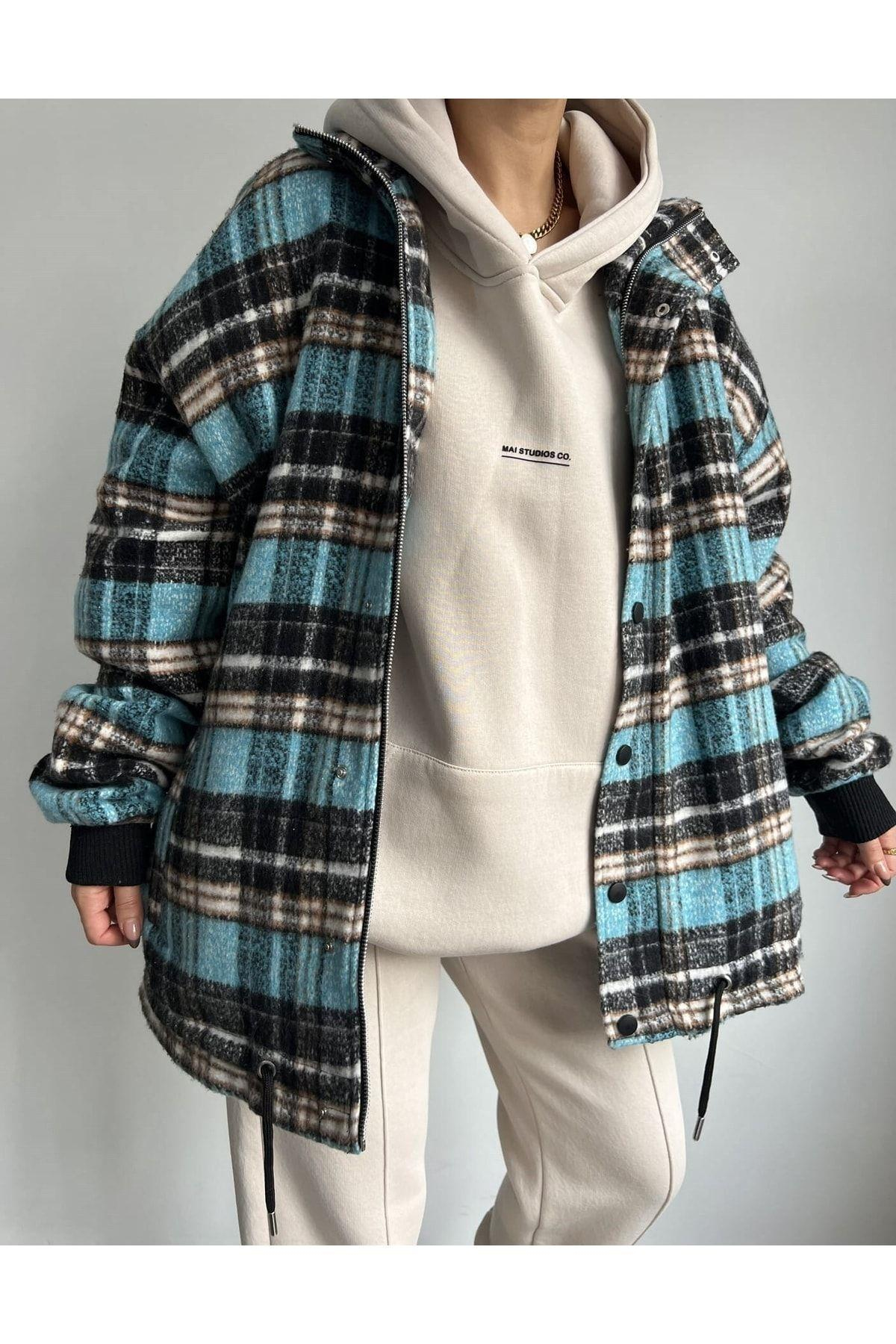 Mai Snoopy Turquoise Flannel Zrope-Up Jacket