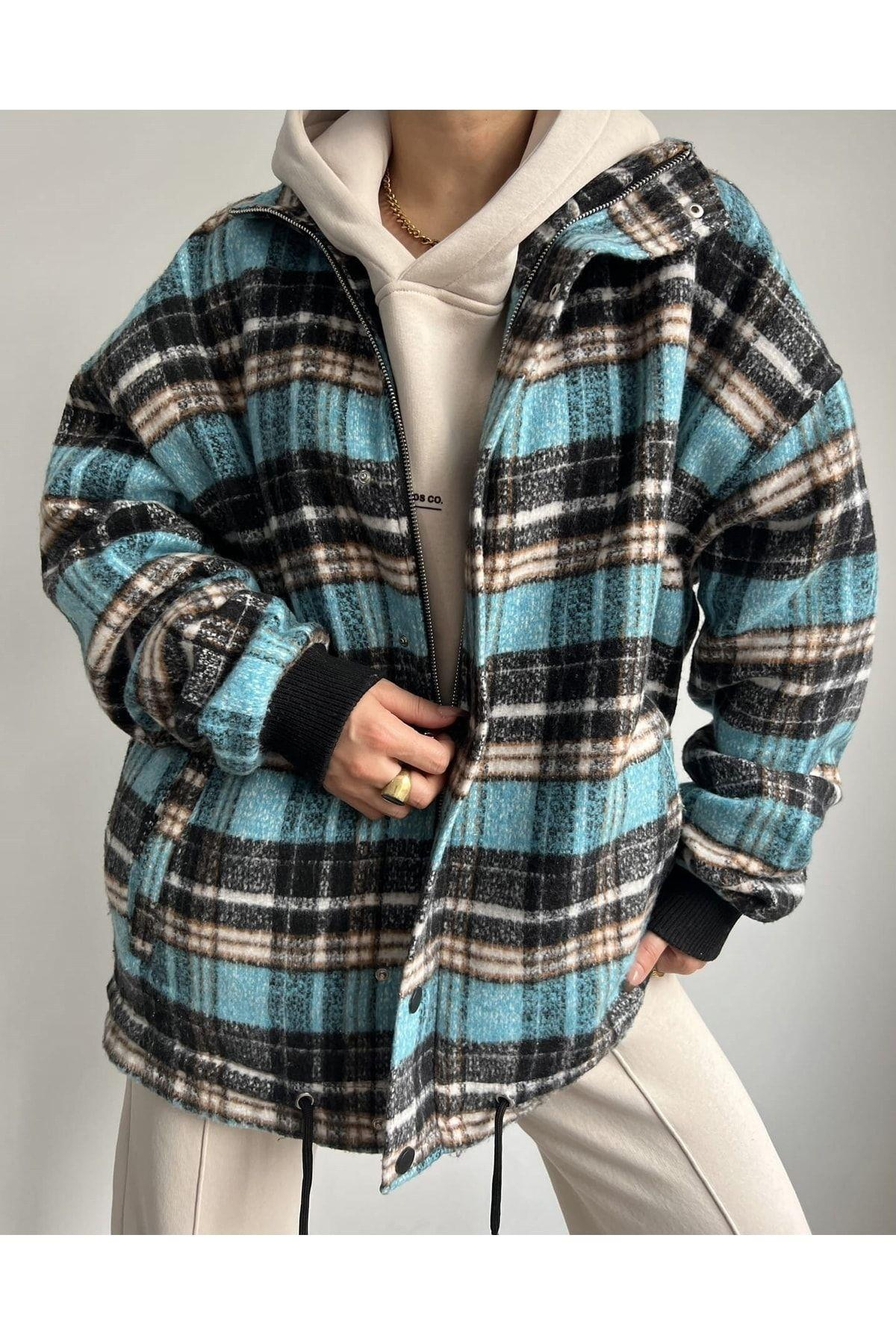 Mai Snoopy Turquoise Flannel Zrope-Up Jacket