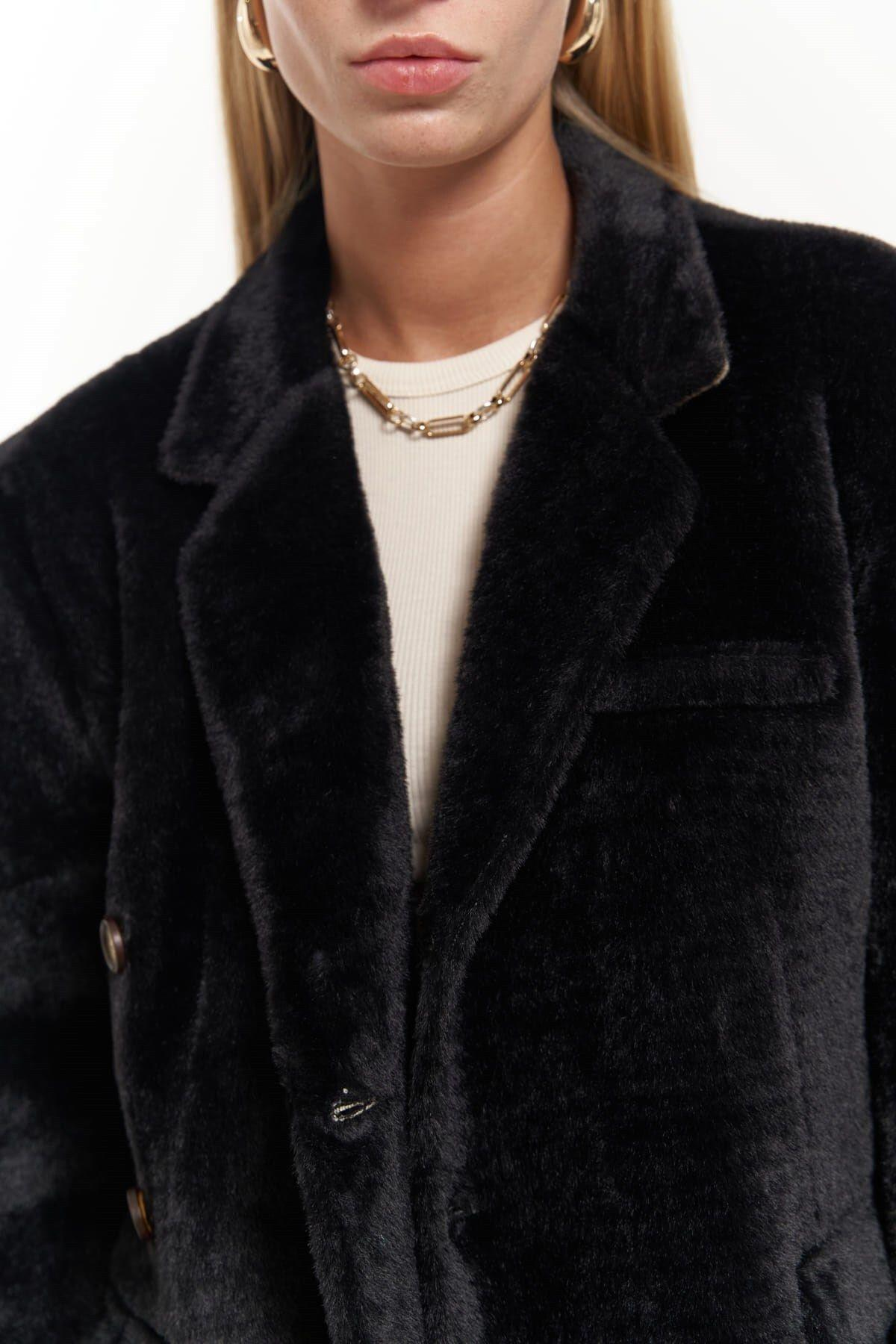 Marisol Black Blazer with Contrast Undercollar