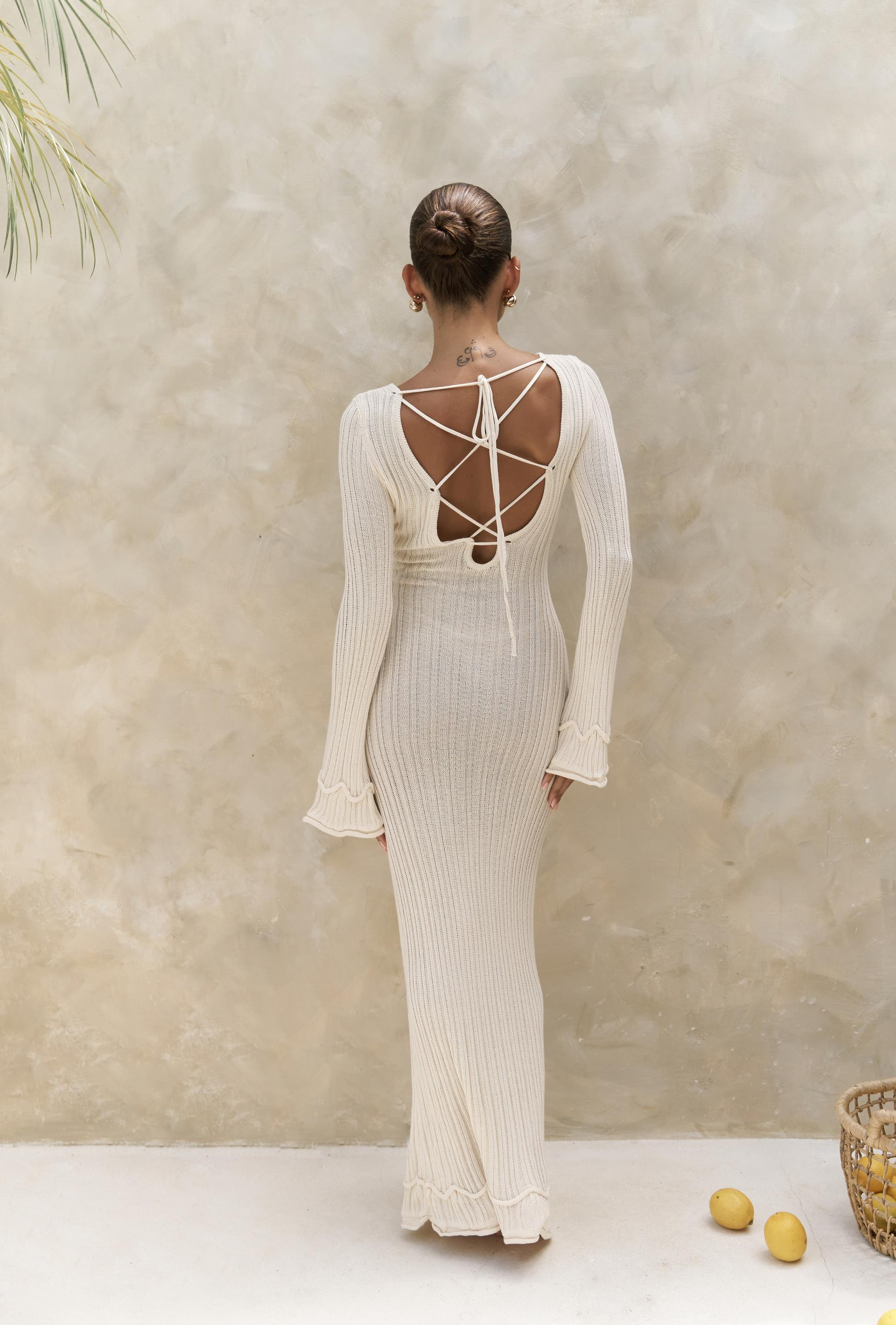 Matias Sırt Dekolteli Ekru Triko Uzun Elbise