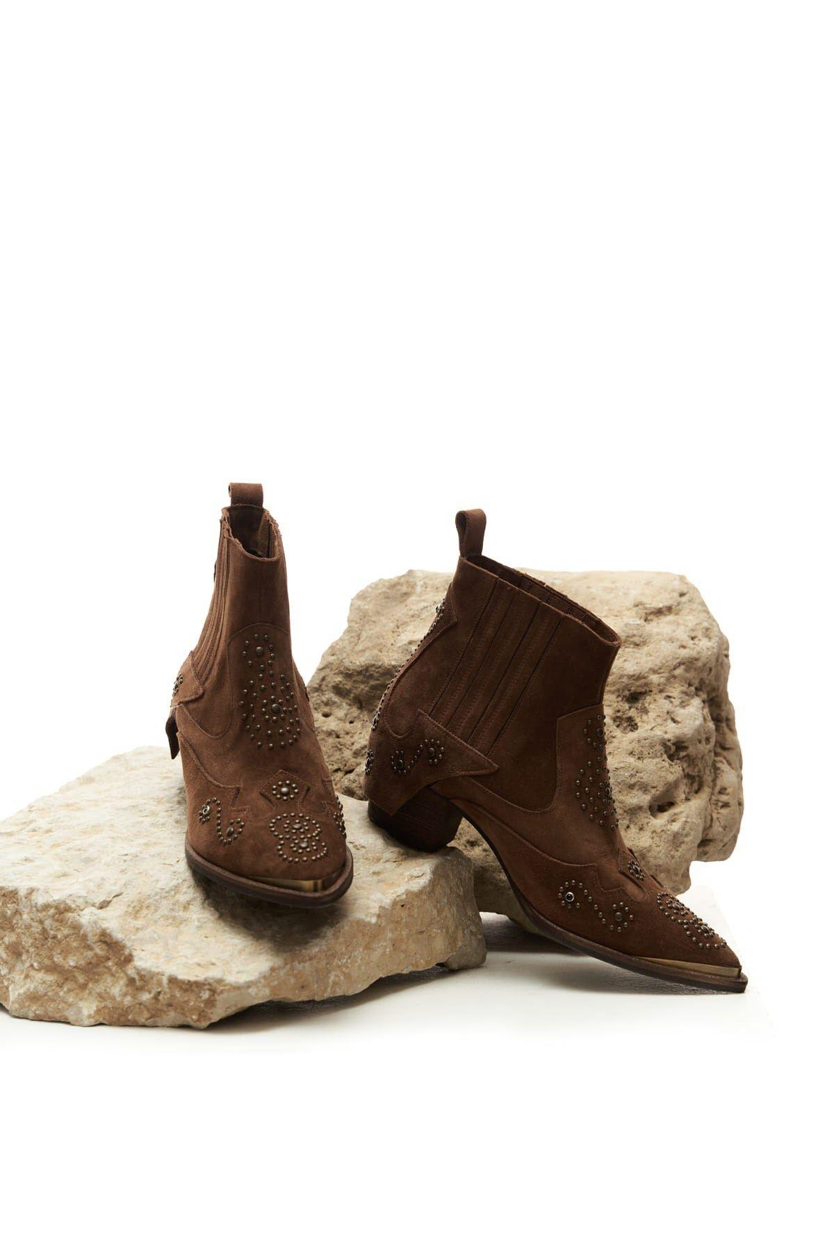 Maxi Zımba Detay Kahverengi Süet Kovboy Bot