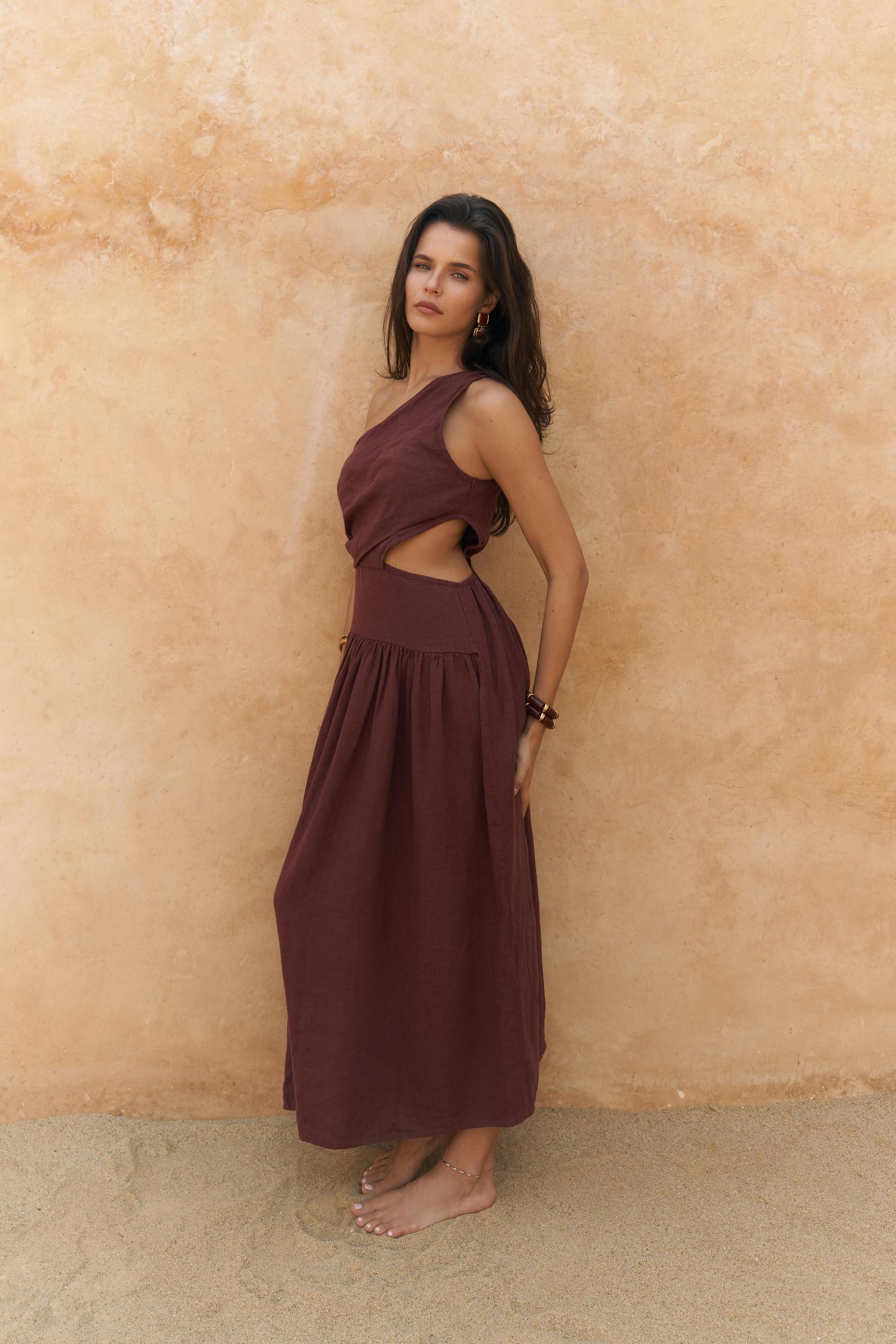 Mharia Asimetrik Detay Bordo Uzun Keten Elbise