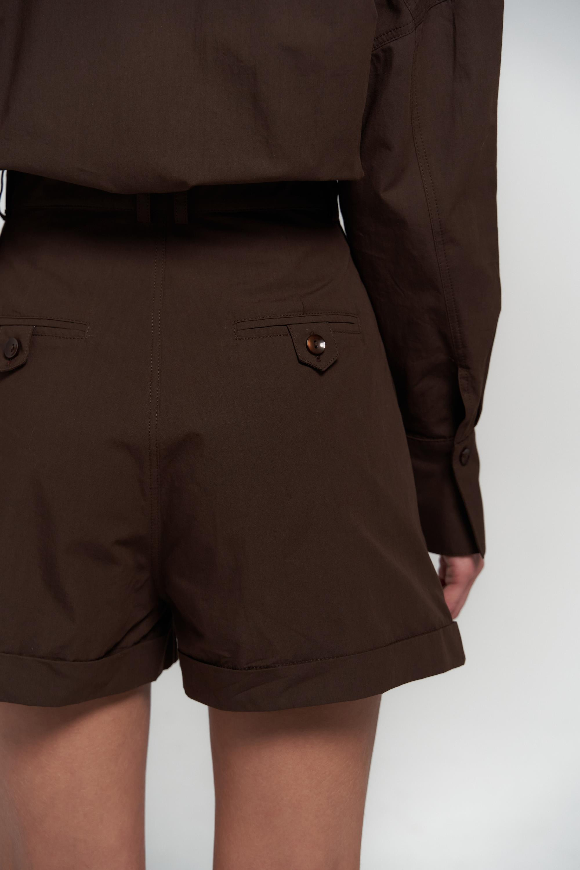 Moaen Kemer Detay Kısa Kahve Tulum