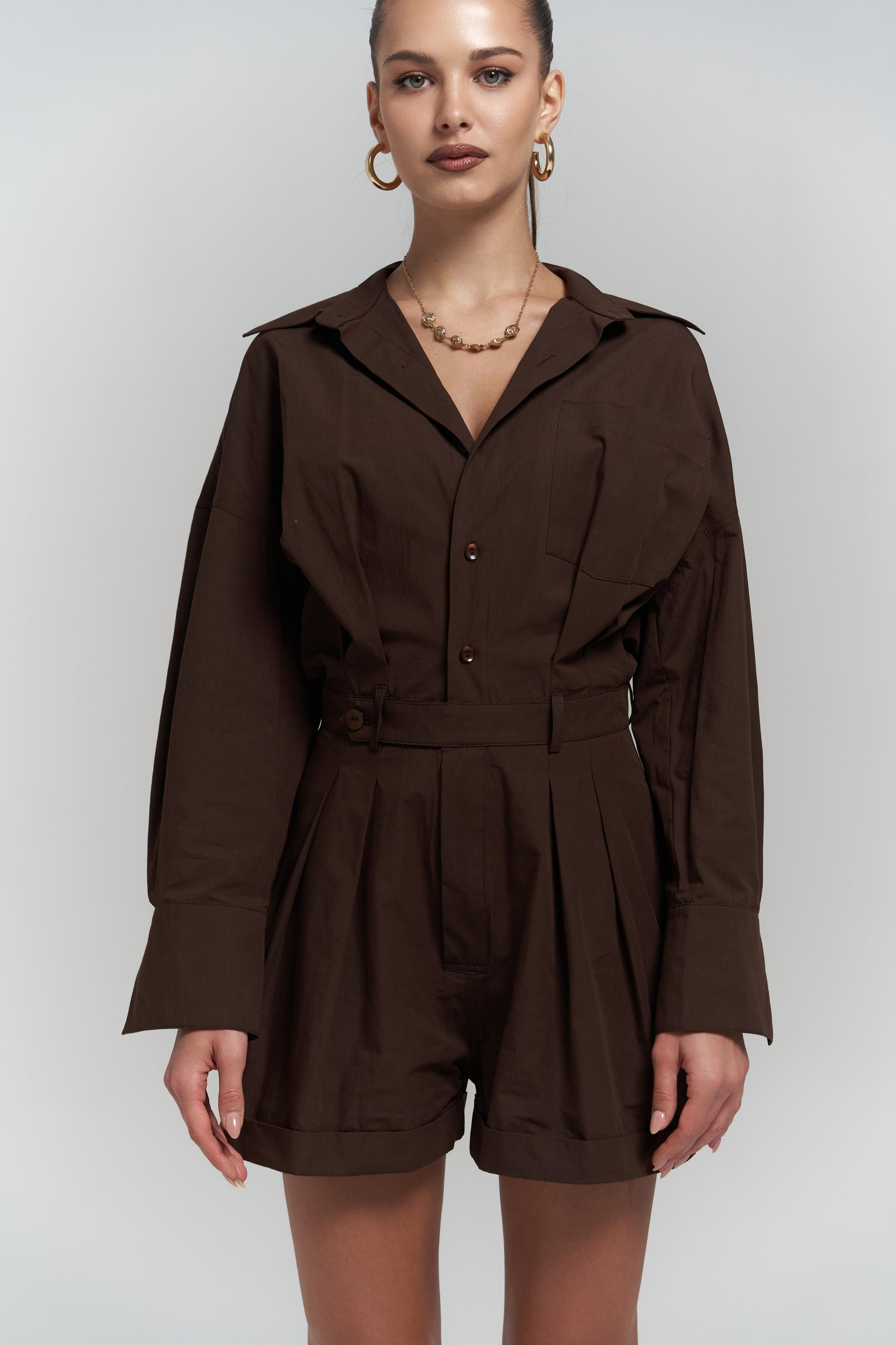 Moaen Kemer Detay Kısa Kahve Tulum