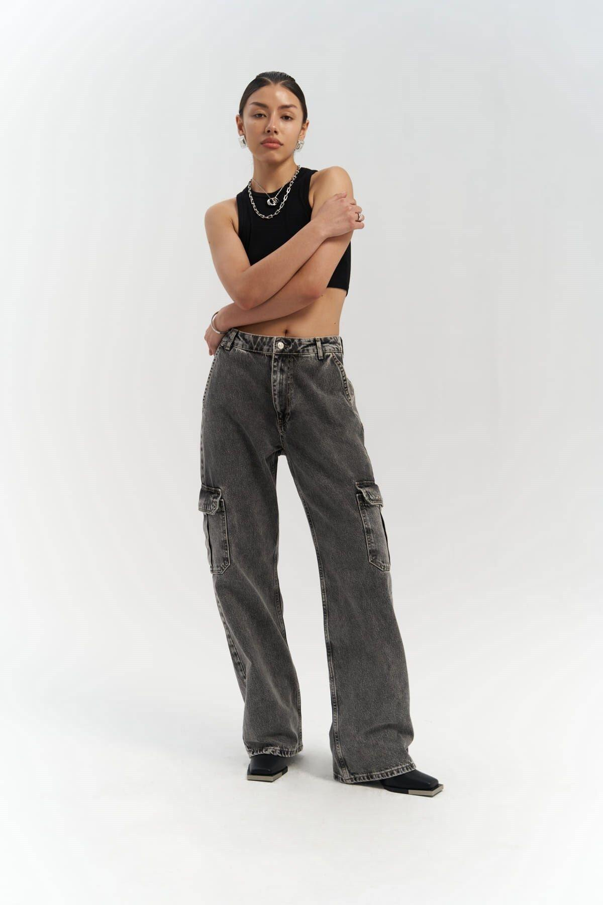 Montes Dark Gray Cargo Jeans