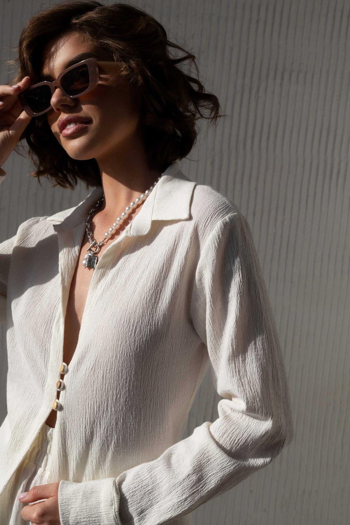 Morrow Ahşap Düğme Detay Ekru Gömlek