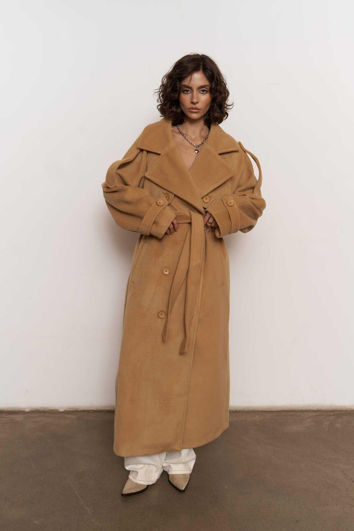 Mai Moscow Camel Cachet Coat