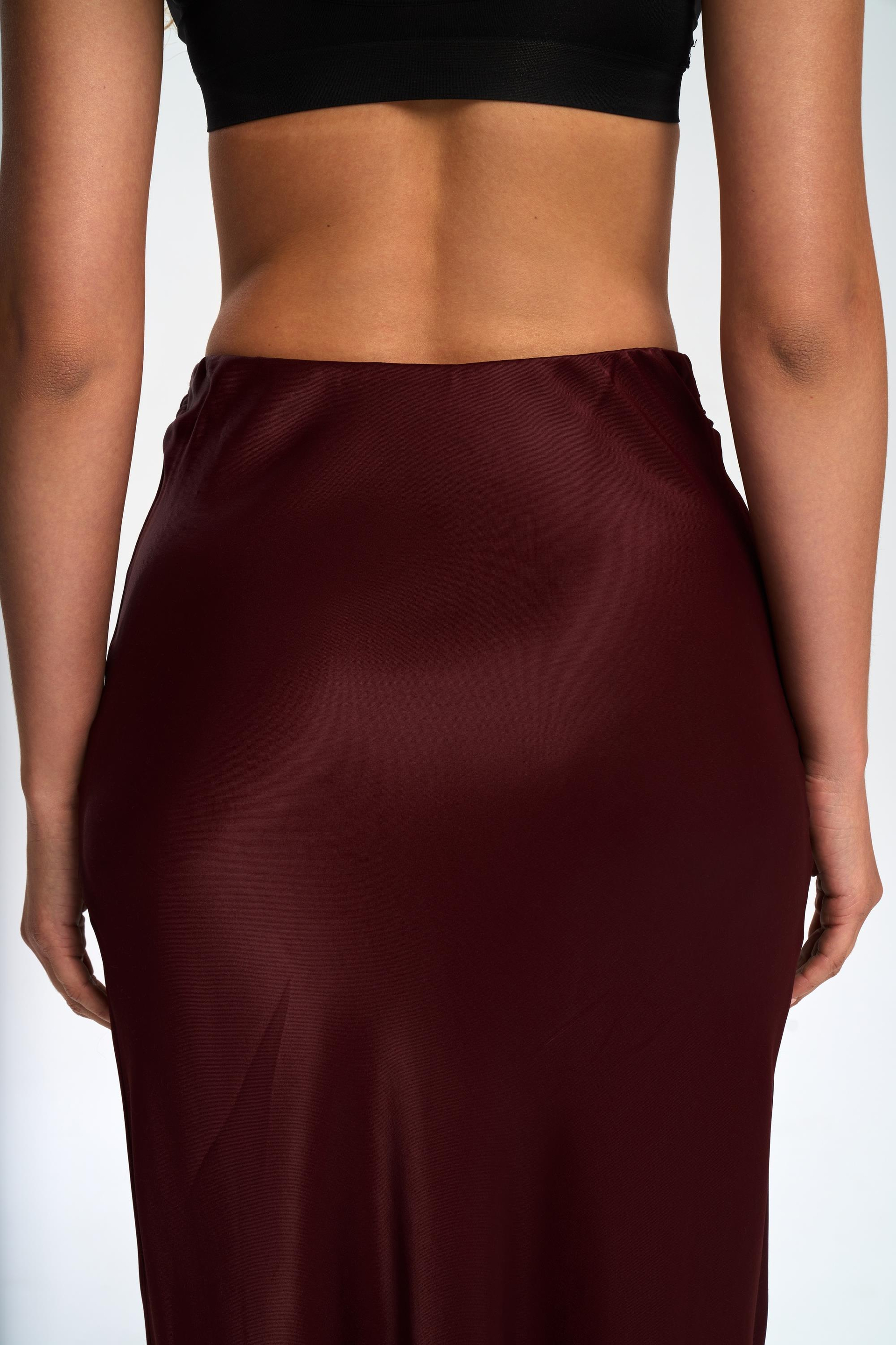 Muirnas Askı Detay Bordo Uzun Saten Etek