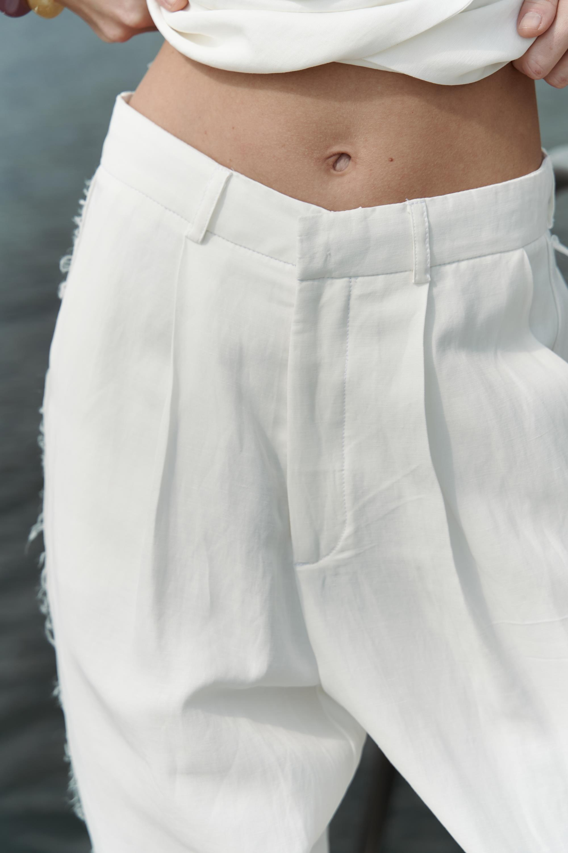 Nagmetah Sırt Pencereli Ekru Yelek Pantolon Takım