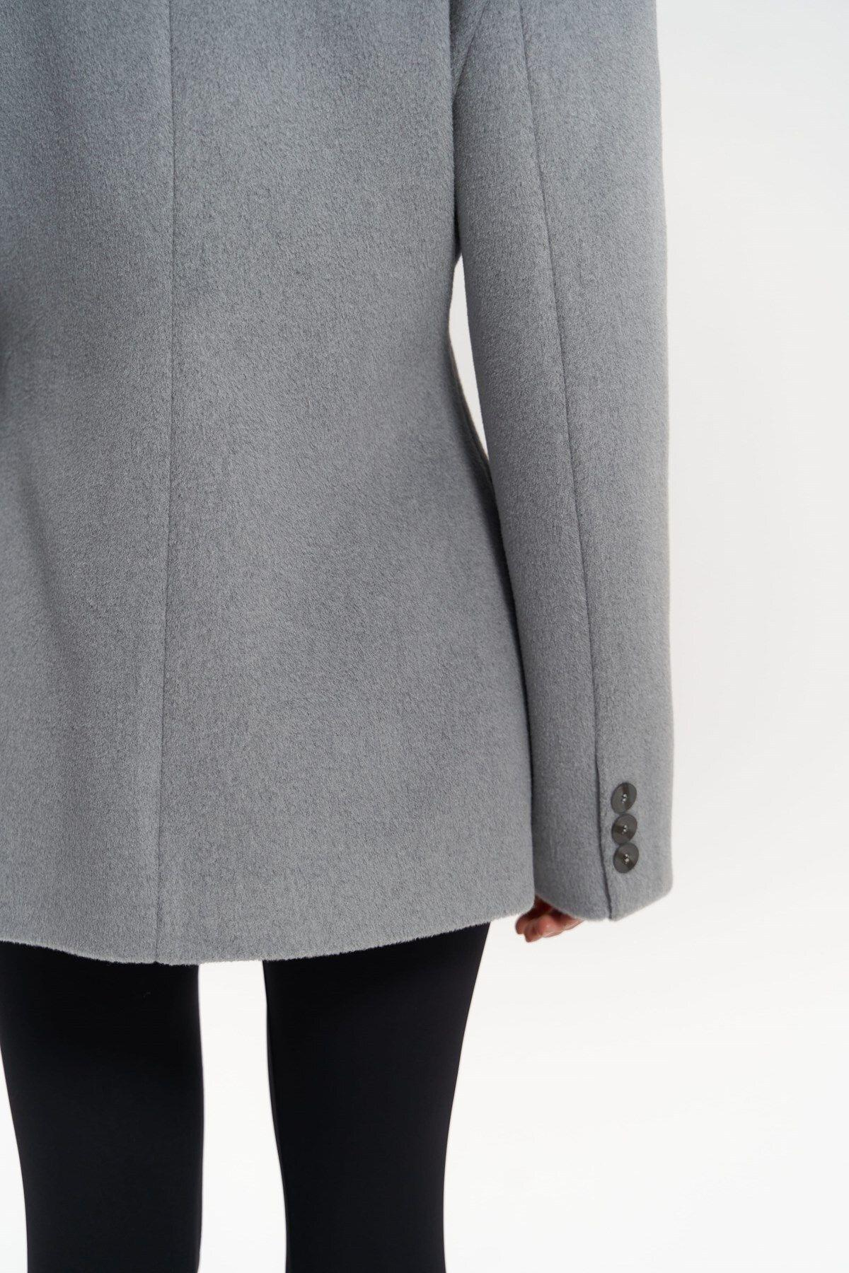 Naica Gri Belden Oturmalı Blazer