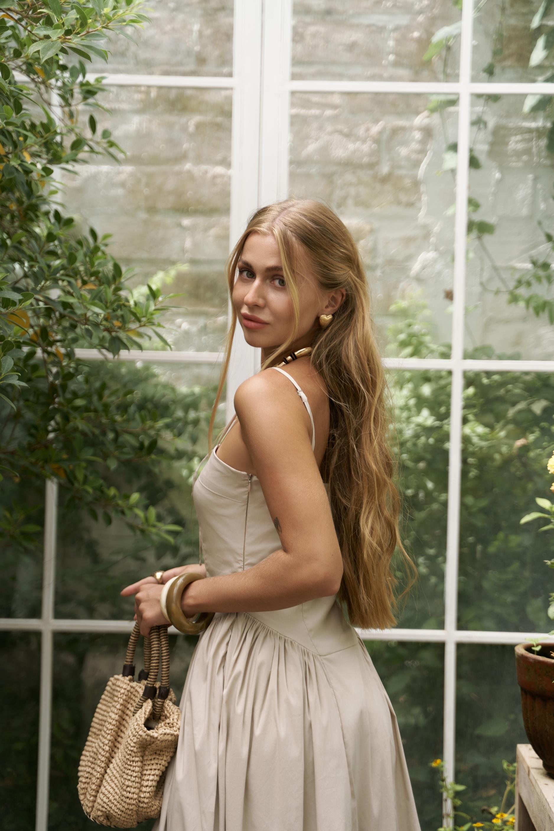 Narissa Askılı Midi Taş Elbise