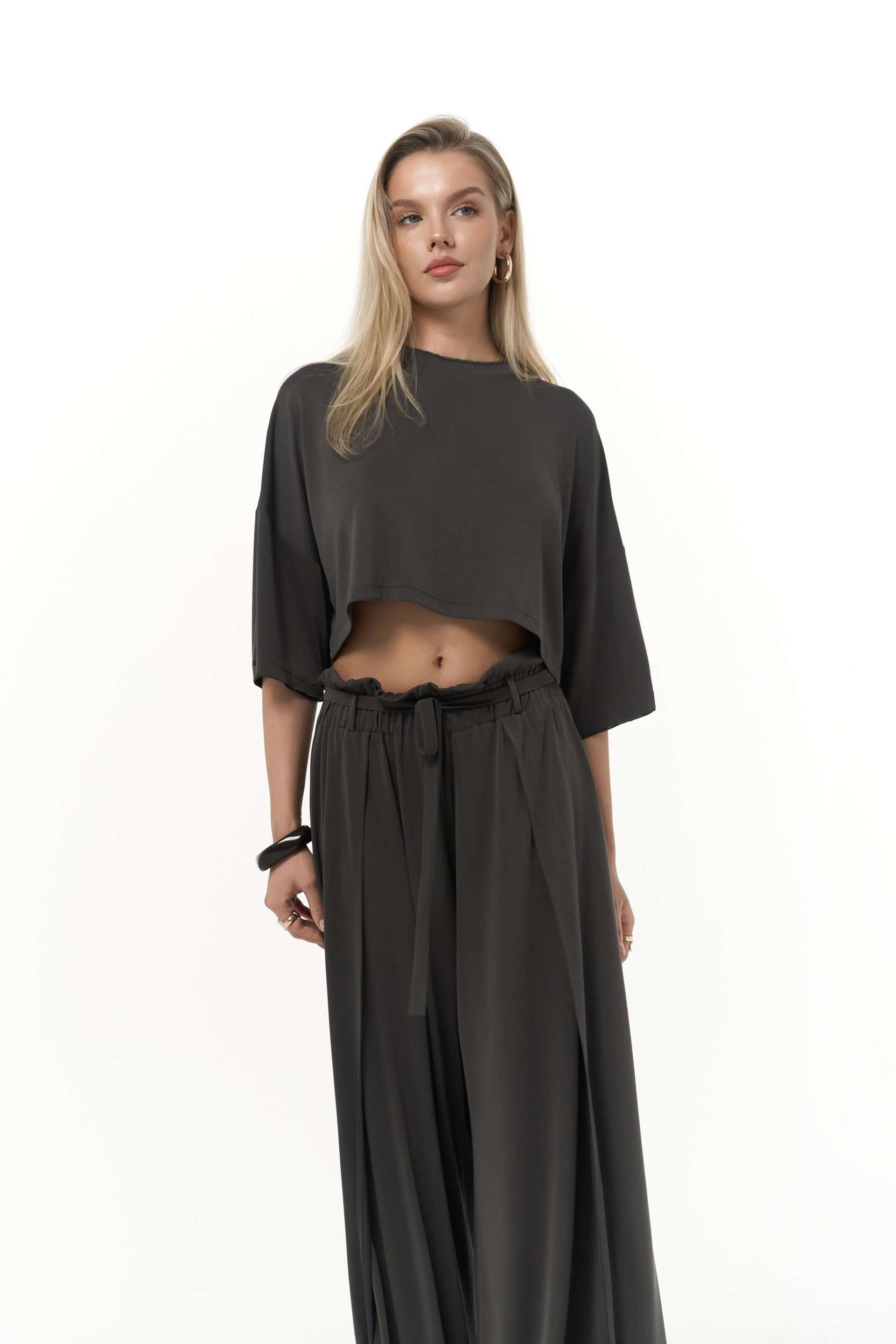 Nell Antrasit Crop T-Shirt Pantolon Takım
