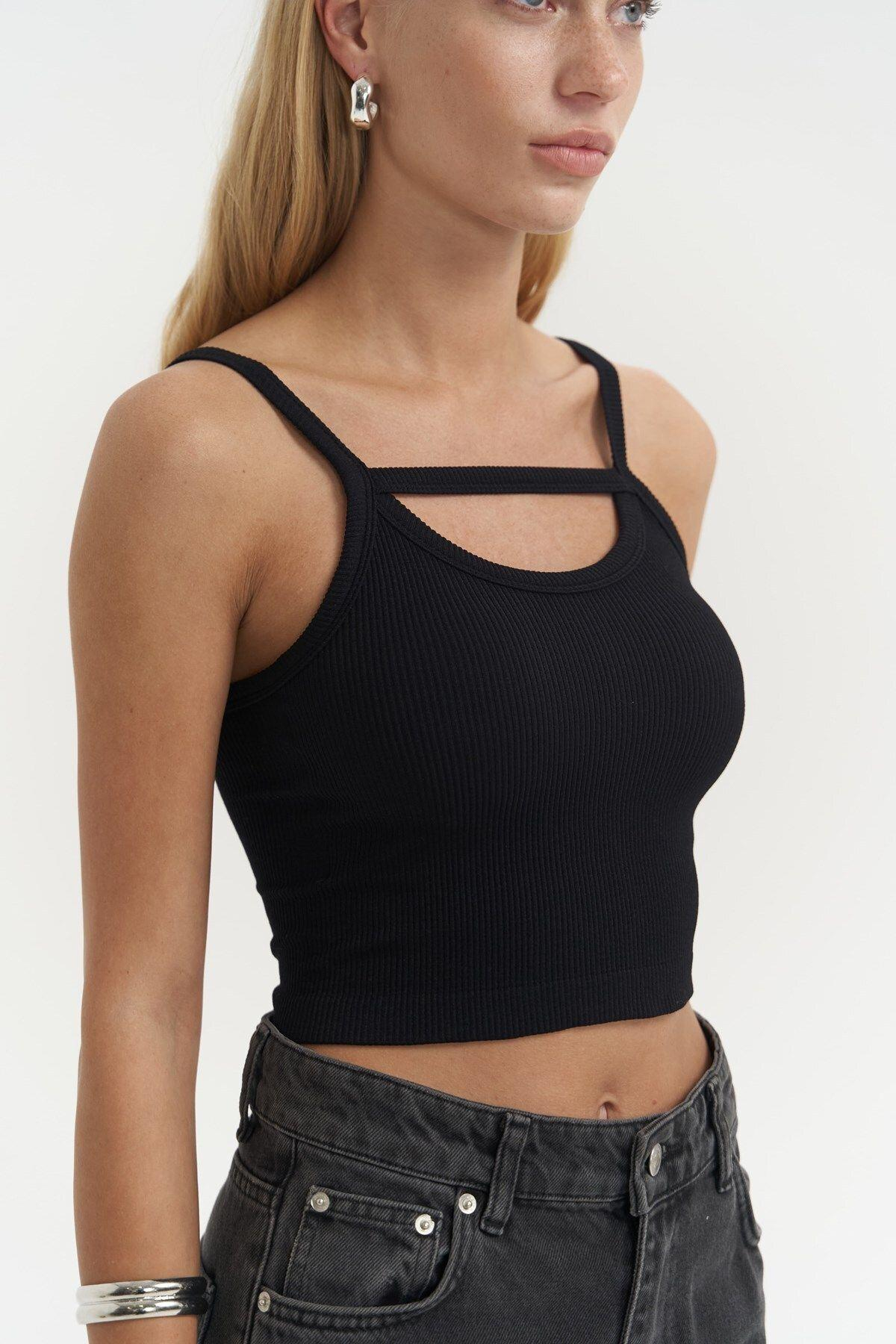Noam Siyah Ön Detay Fitilli Crop