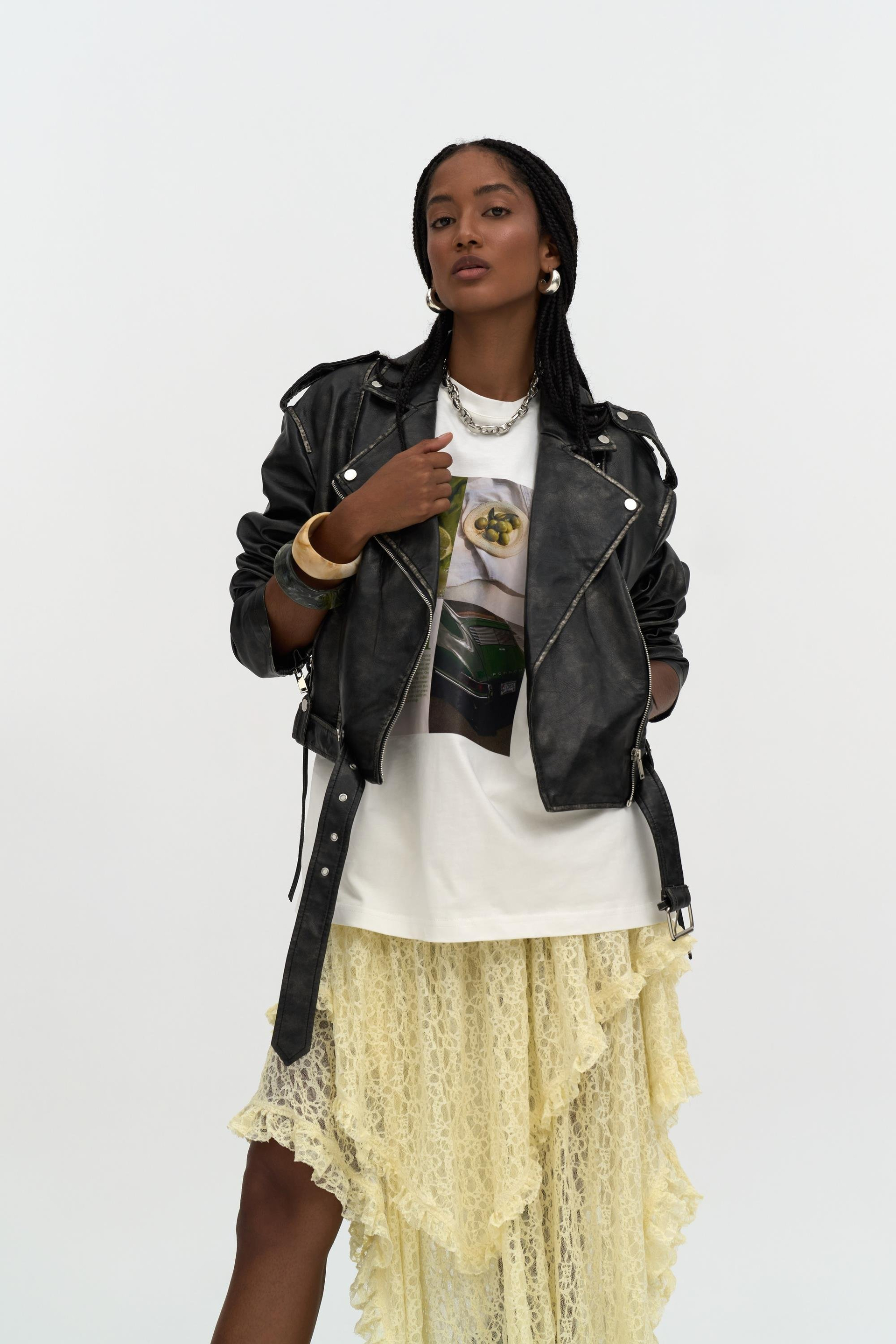 Noor Efektli Siyah Kısa Suni Deri Ceket