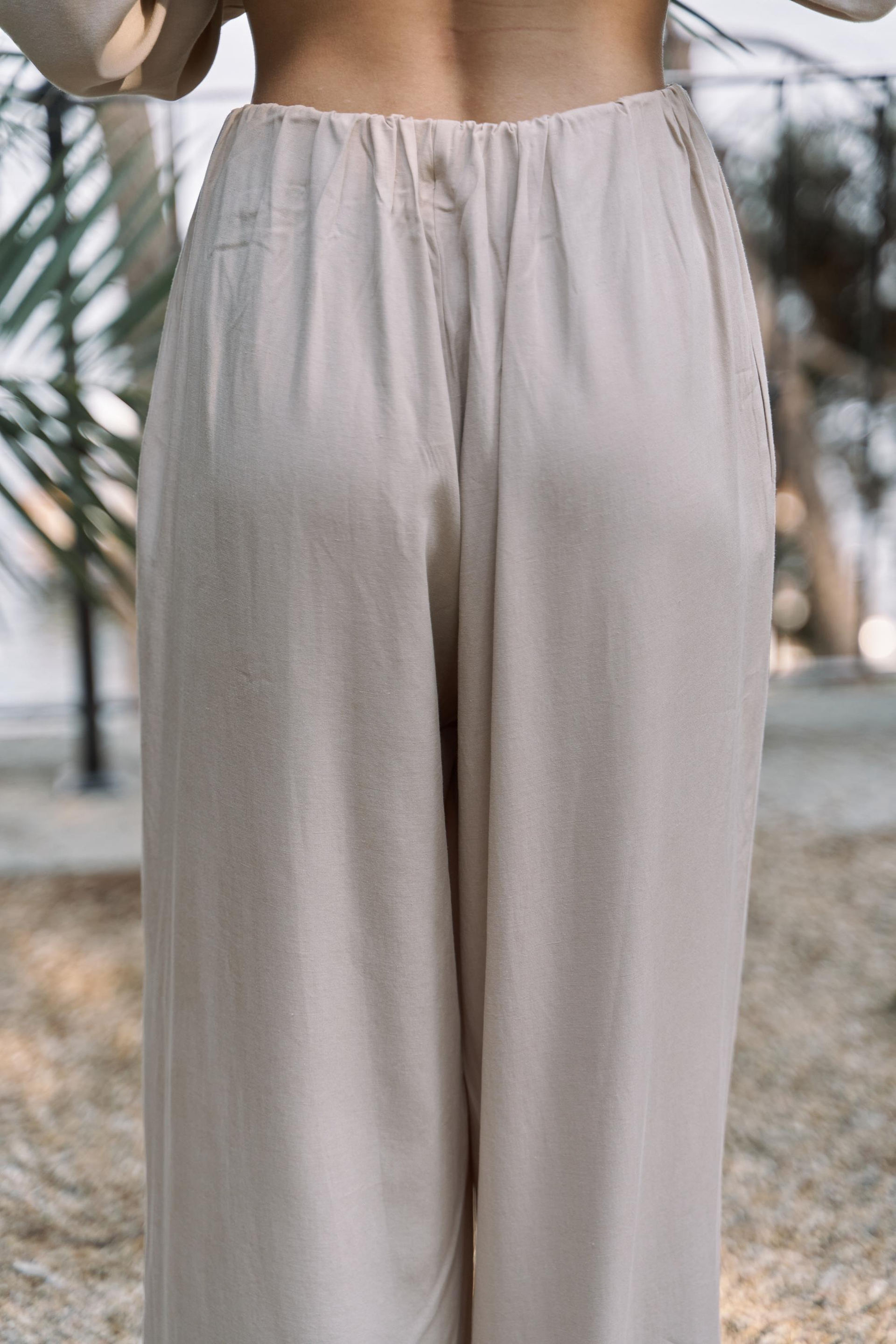 Nunzia Arka Detaylı Bej Oversize Gömlek Pantolon Takım