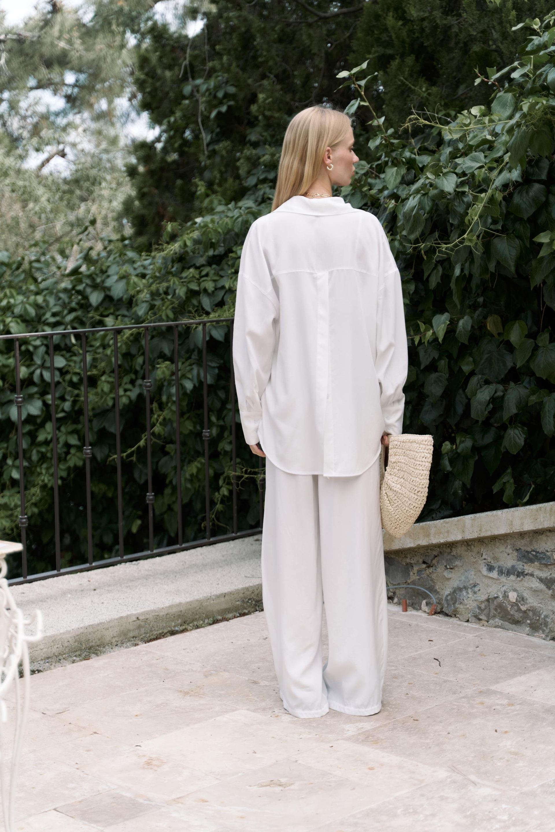 Nunzia Arka Detaylı Ekru Oversize Gömlek Pantolon Takım